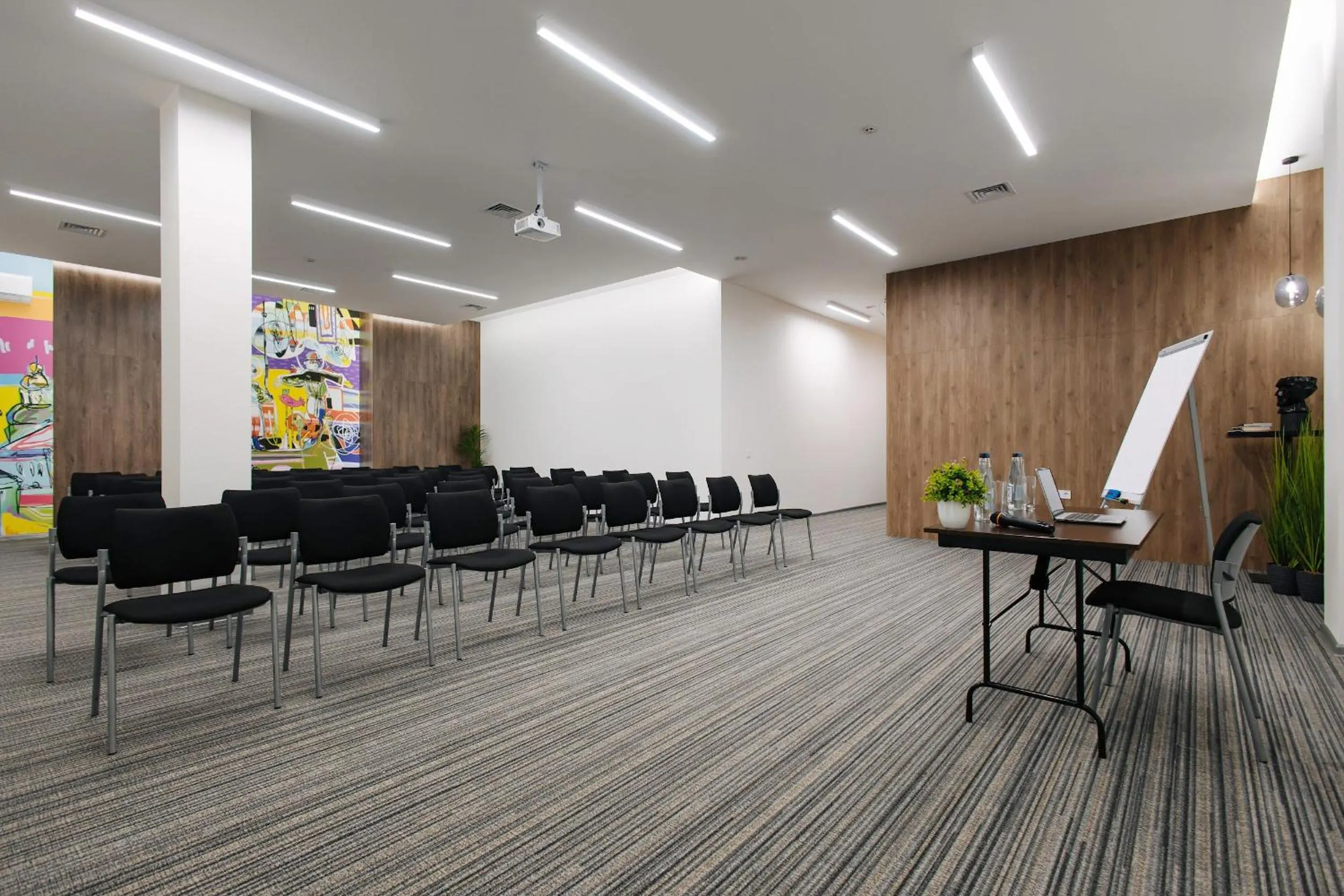 Meeting/conference room in Amarant Stay by CHM