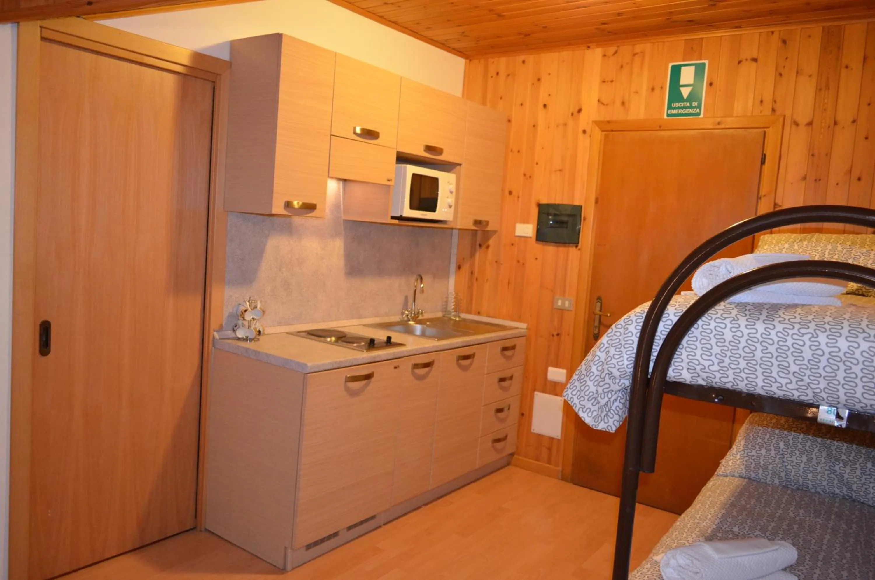 Kitchen or kitchenette in Campodolcino Camping