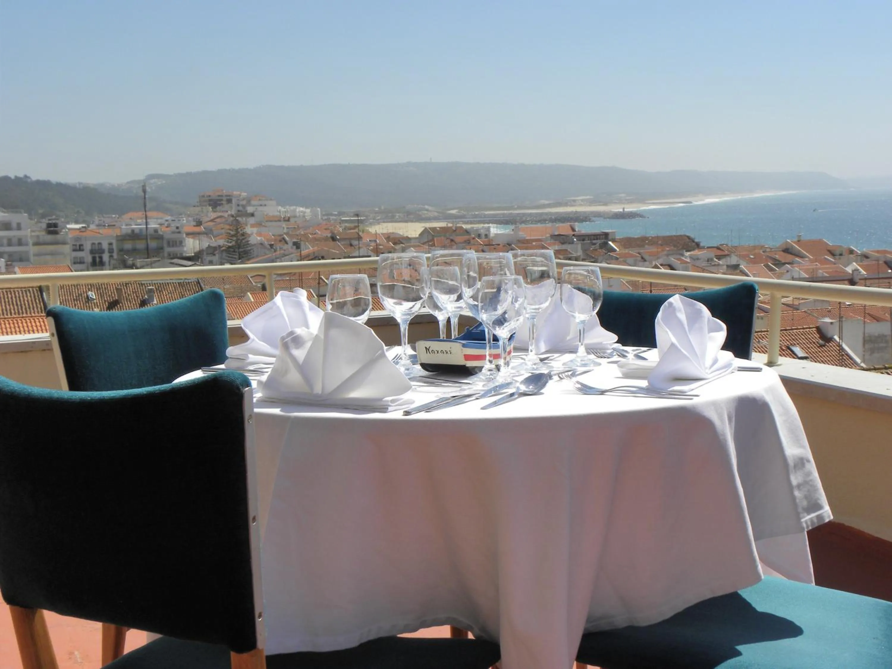 Restaurant/places to eat in Hotel Da Nazare