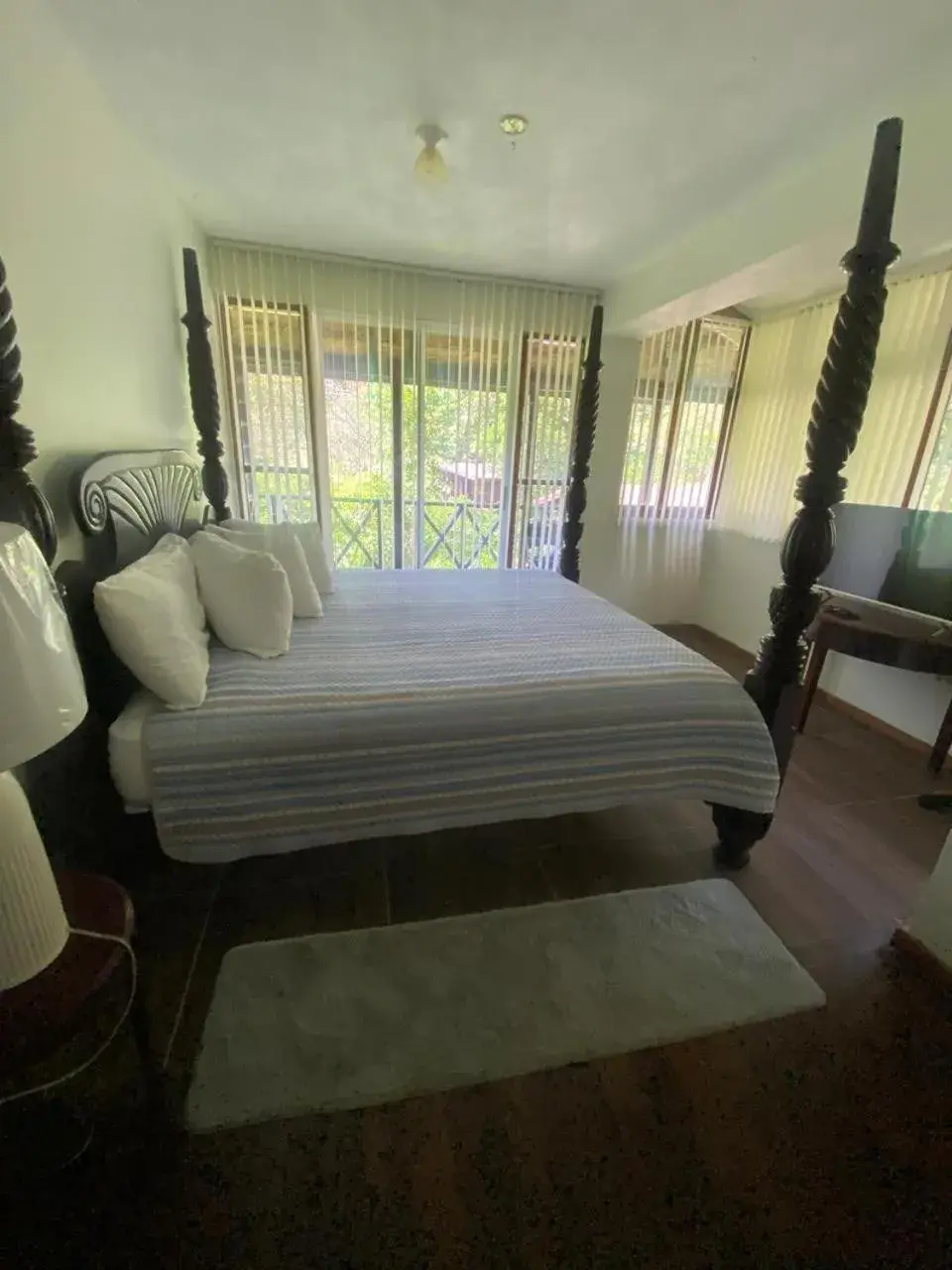 Bed in Forres Park Nature Retreat Bed in Forres Park Nature Retreat