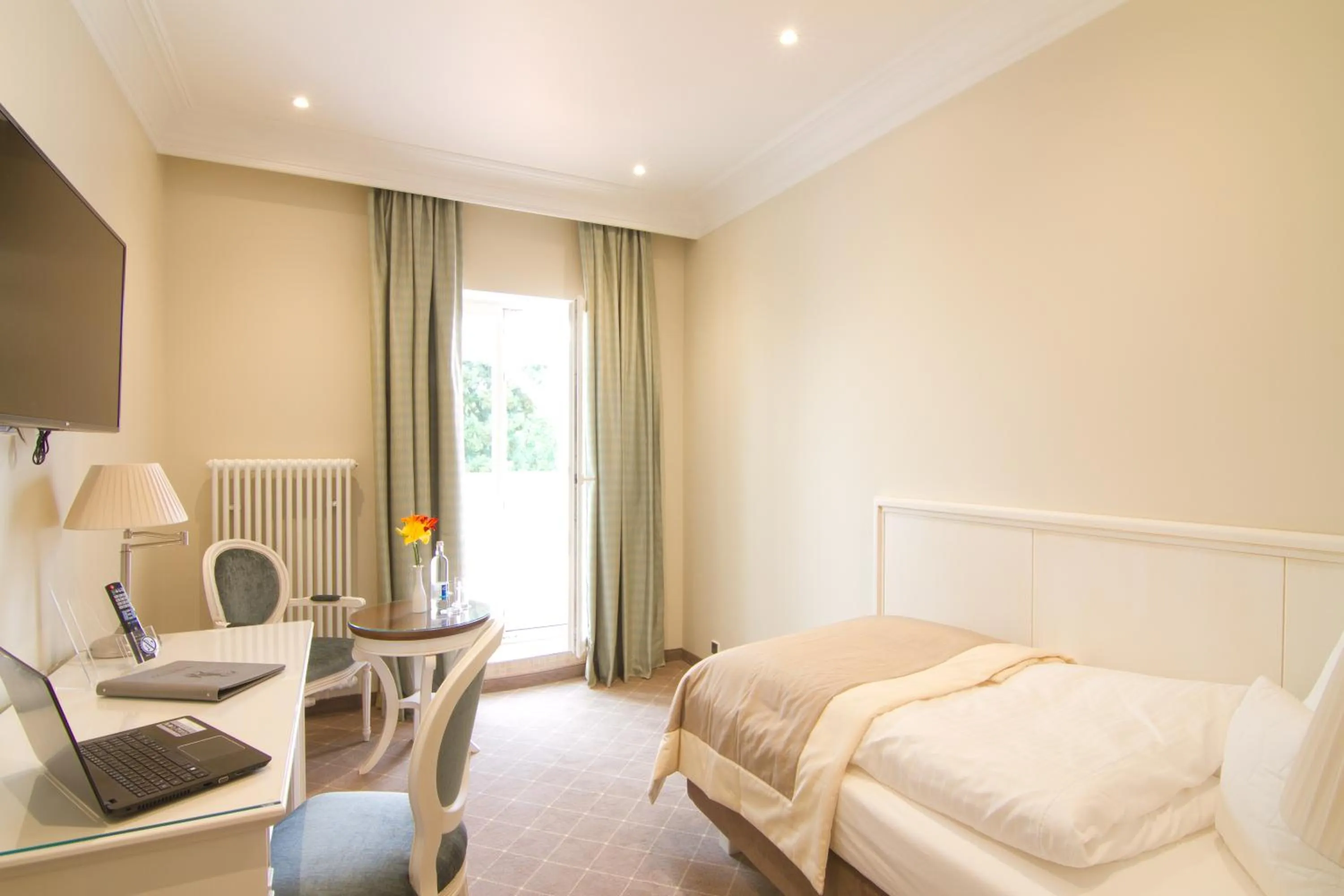 Photo of the whole room, Bed in Park Hotel & Spa Katharina