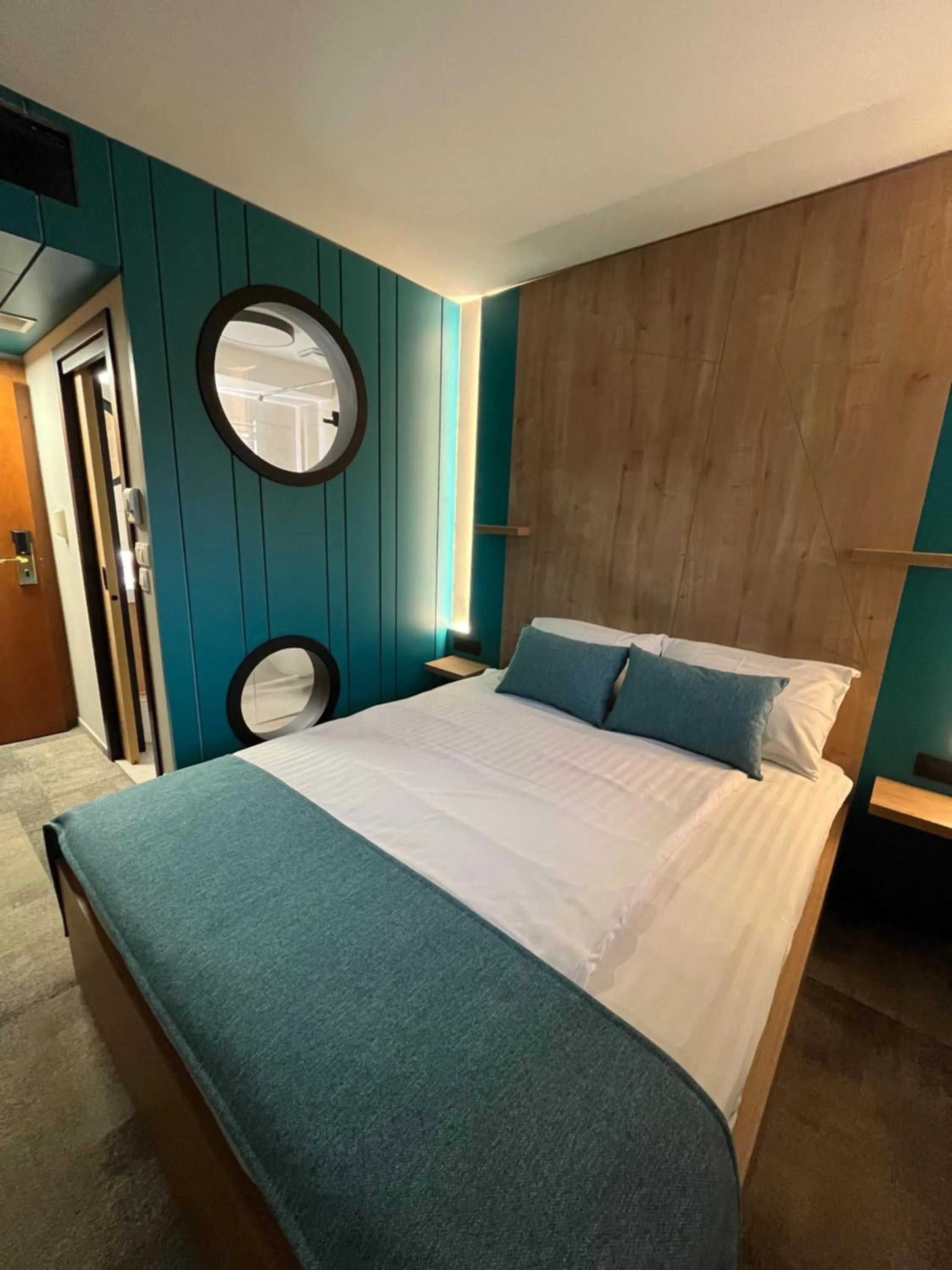 Bed in Hotel MANTOVA Vrhnika