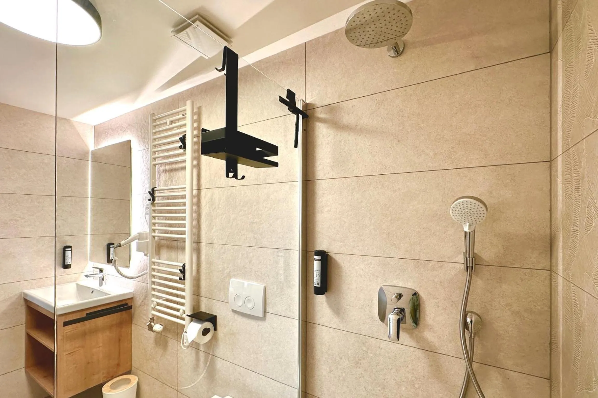 Bathroom in Hotel MANTOVA Vrhnika