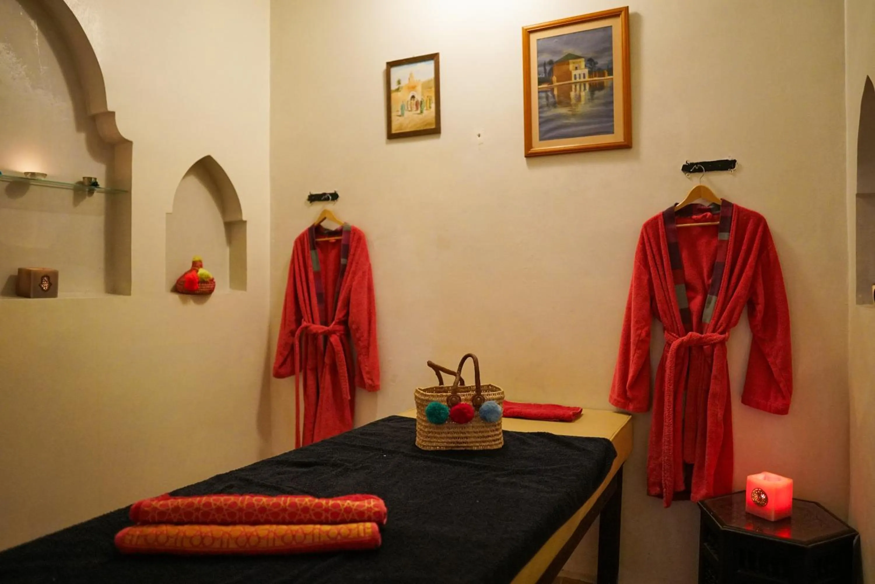 Massage in Riad Dama & Spa