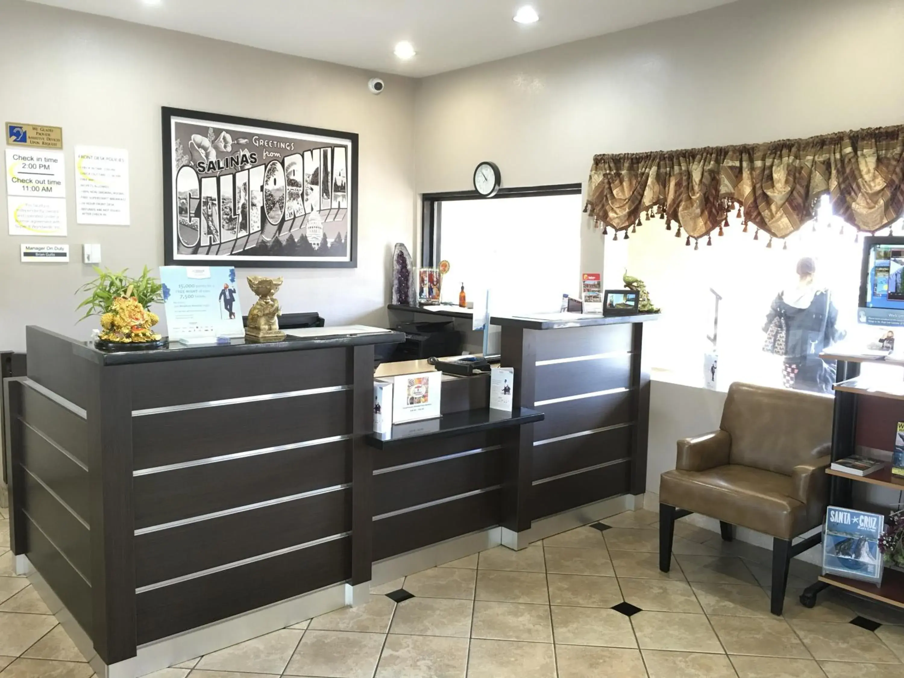 Lobby or reception in Super 8 by Wyndham Salinas Lobby or reception in Super 8 by Wyndham Salinas