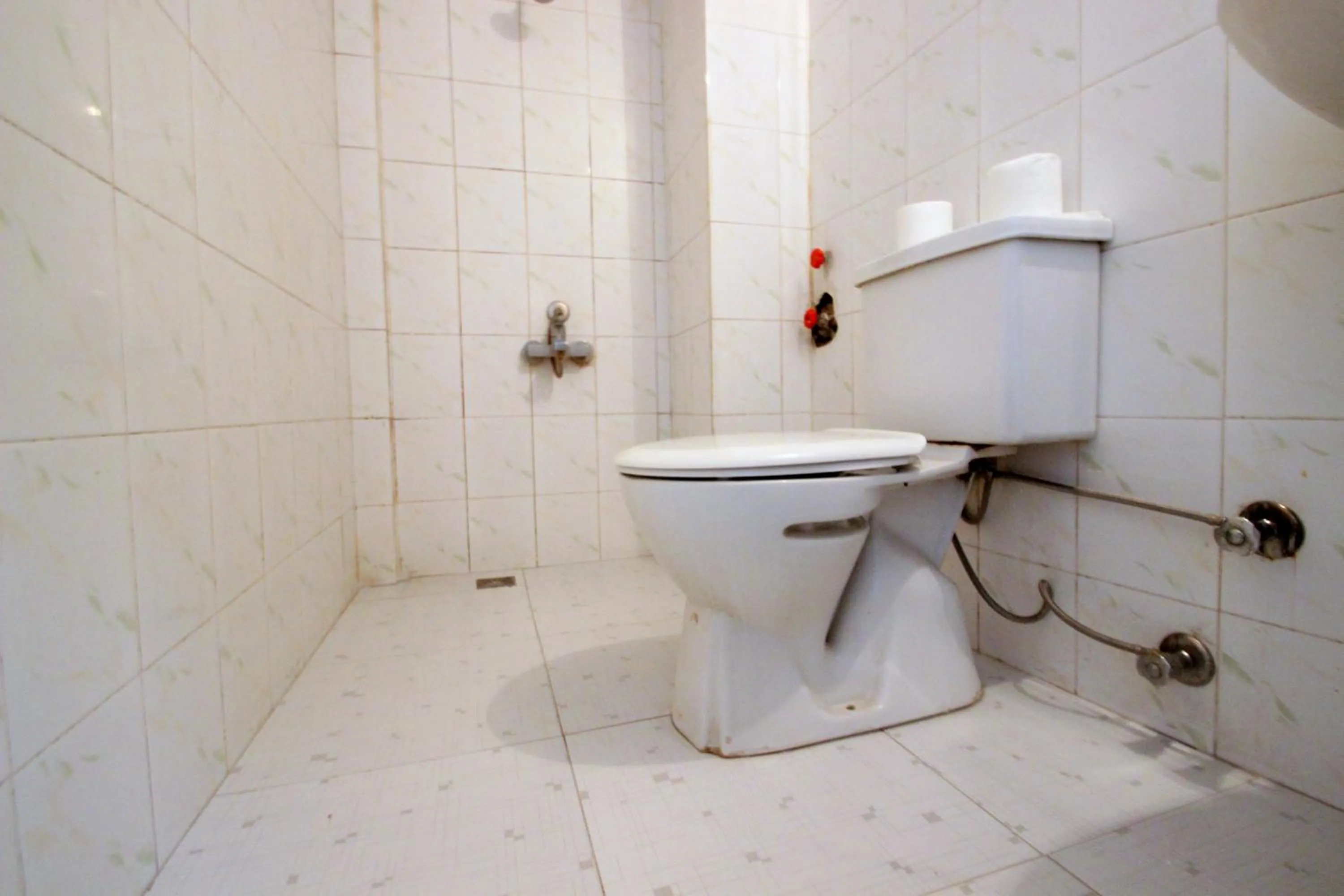 Bathroom in Istanbul Metro Hotel