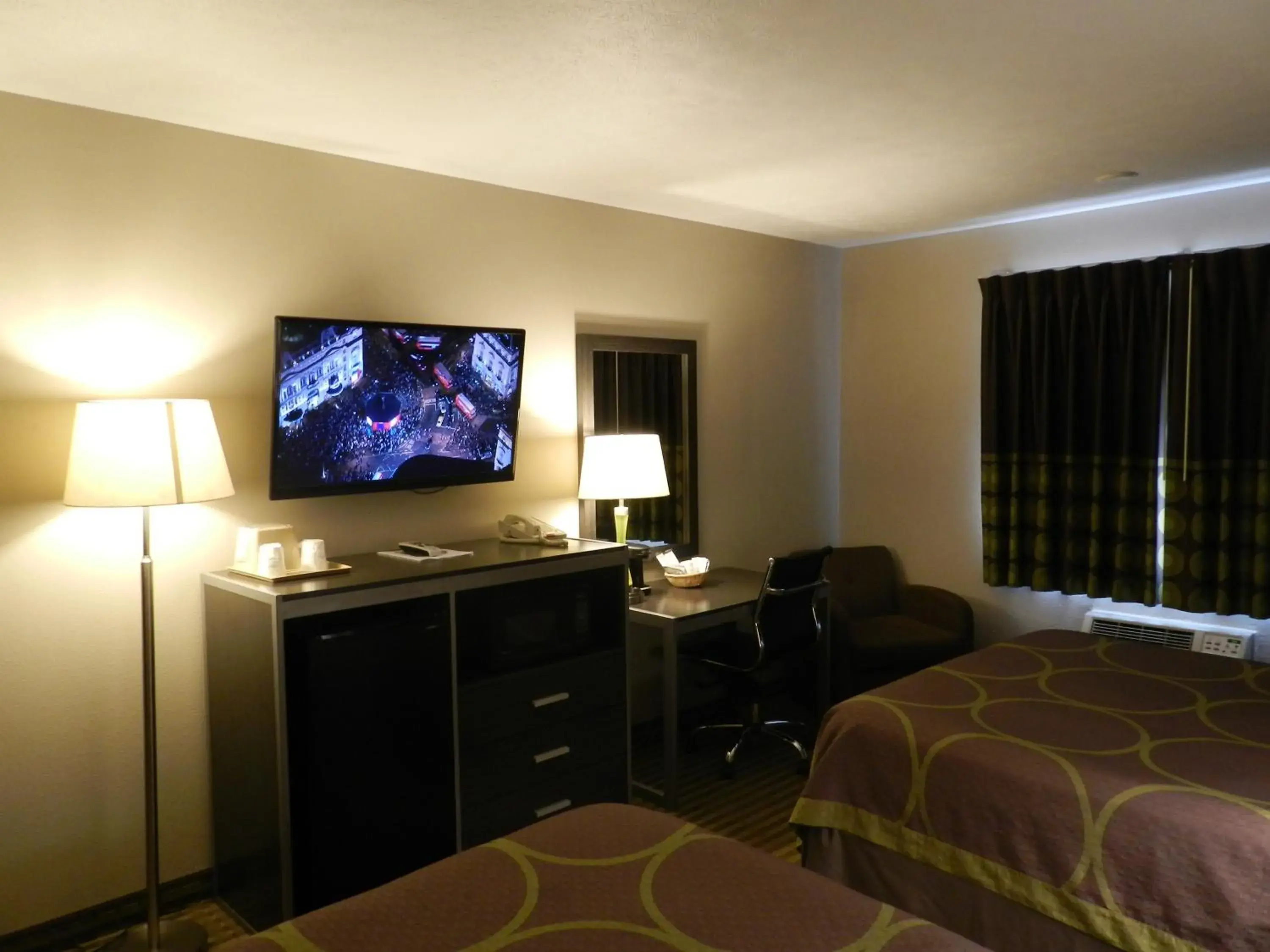 Other, TV/Entertainment Center in Super 8 by Wyndham Fremont NE