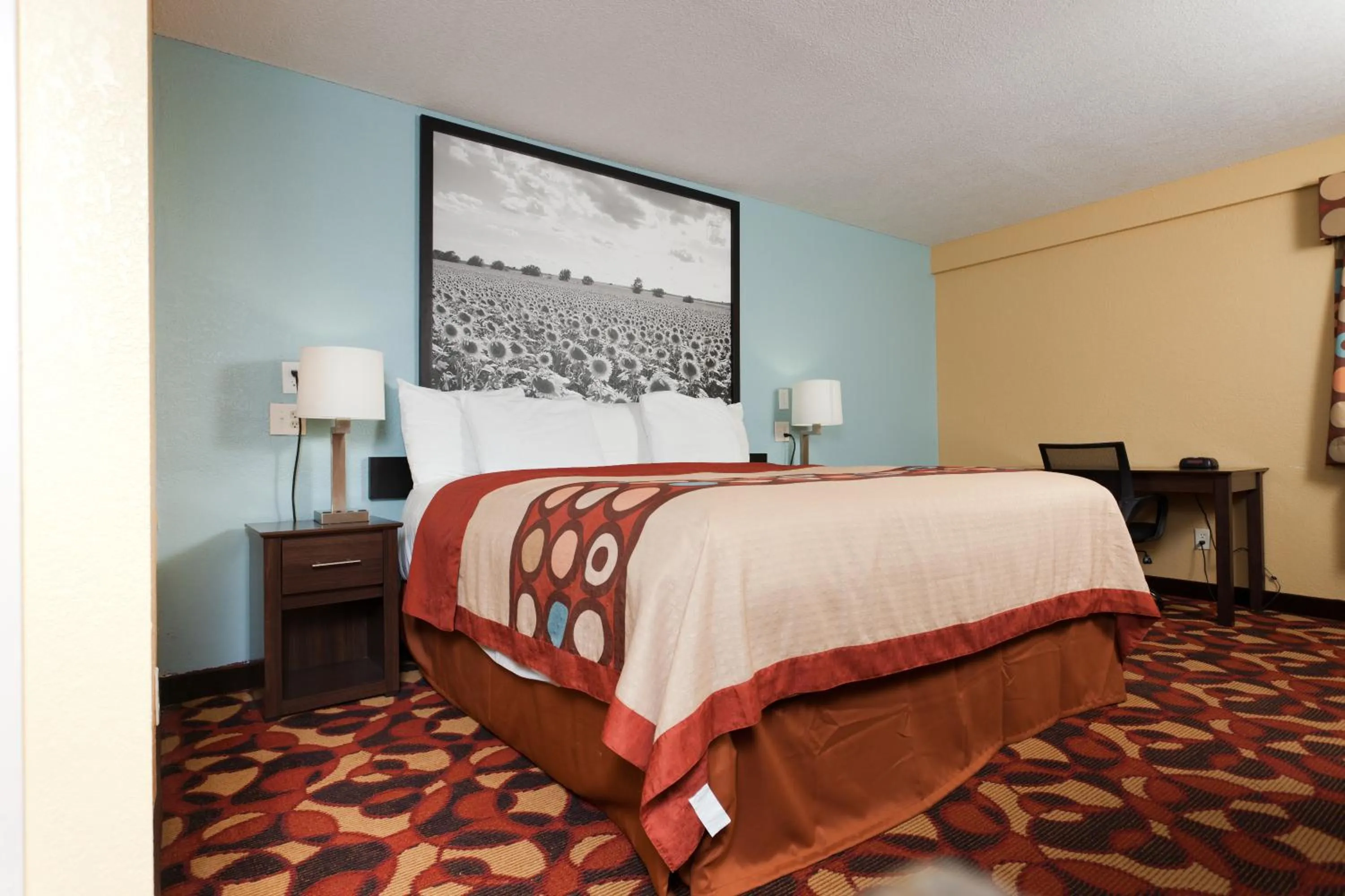Bed in Super 8 by Wyndham Wichita Airport West Kellogg