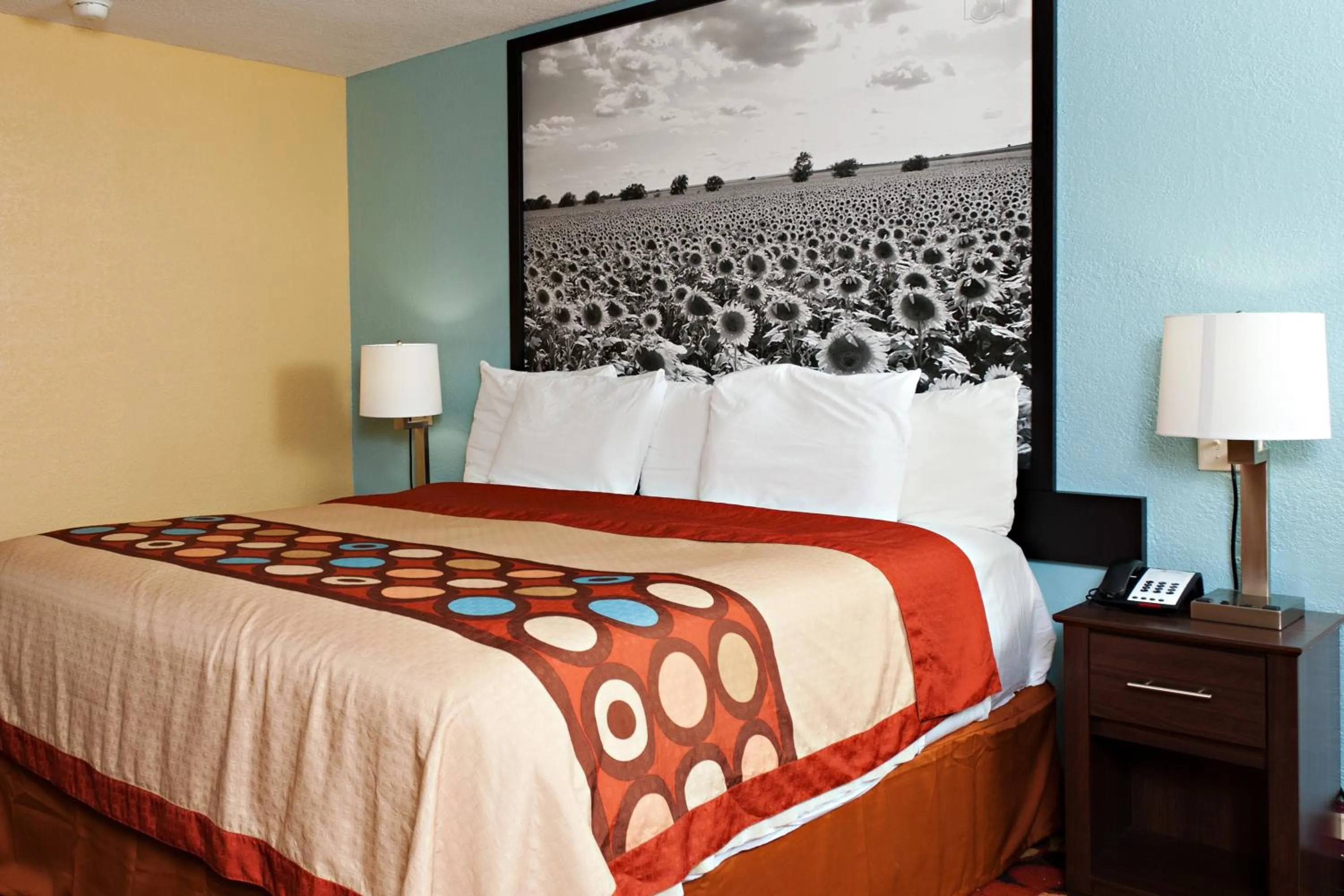 Bed in Super 8 by Wyndham Wichita Airport West Kellogg