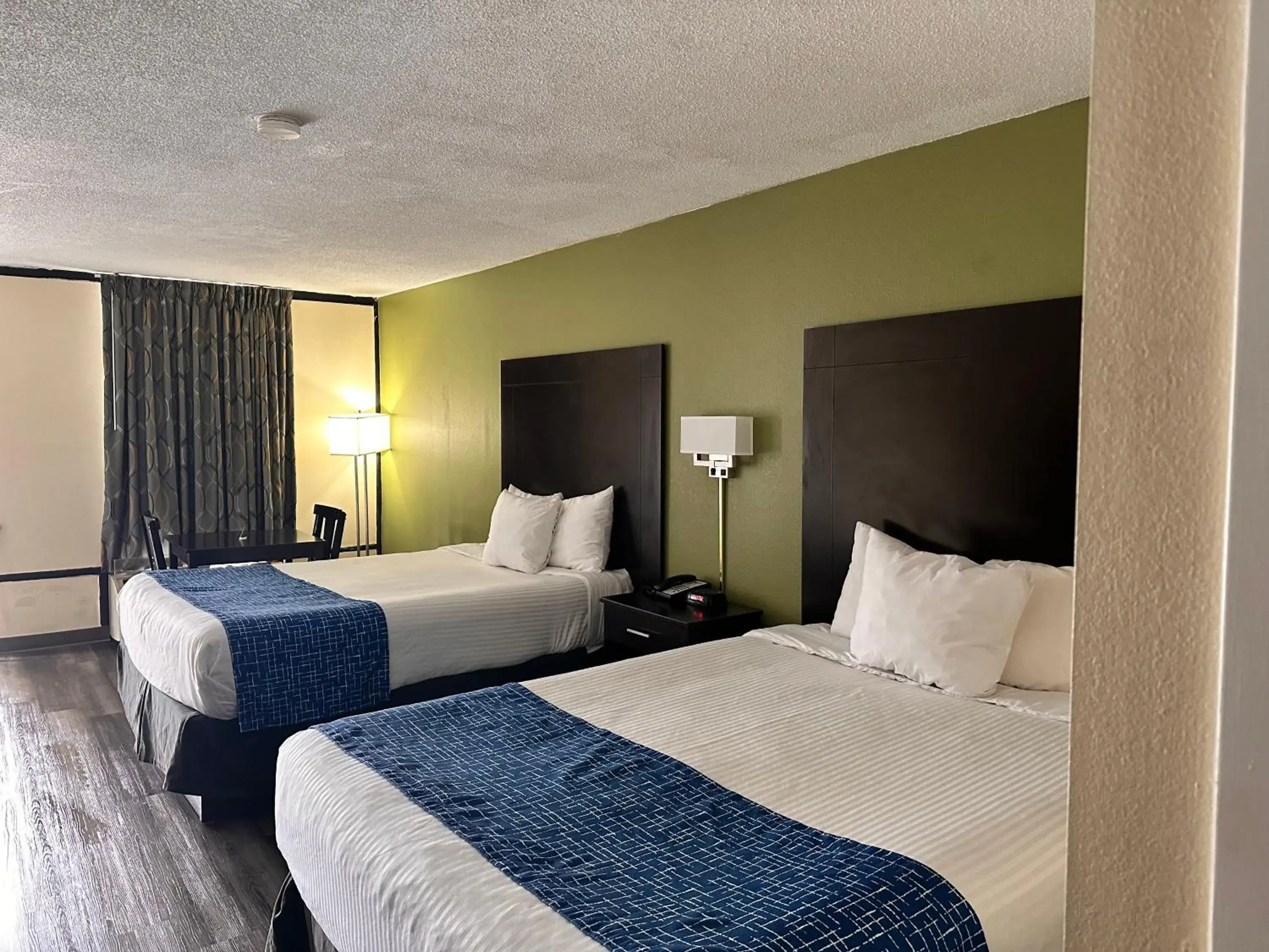 Bed in Travelodge by Wyndham Clarksville Bed in Travelodge by Wyndham Clarksville