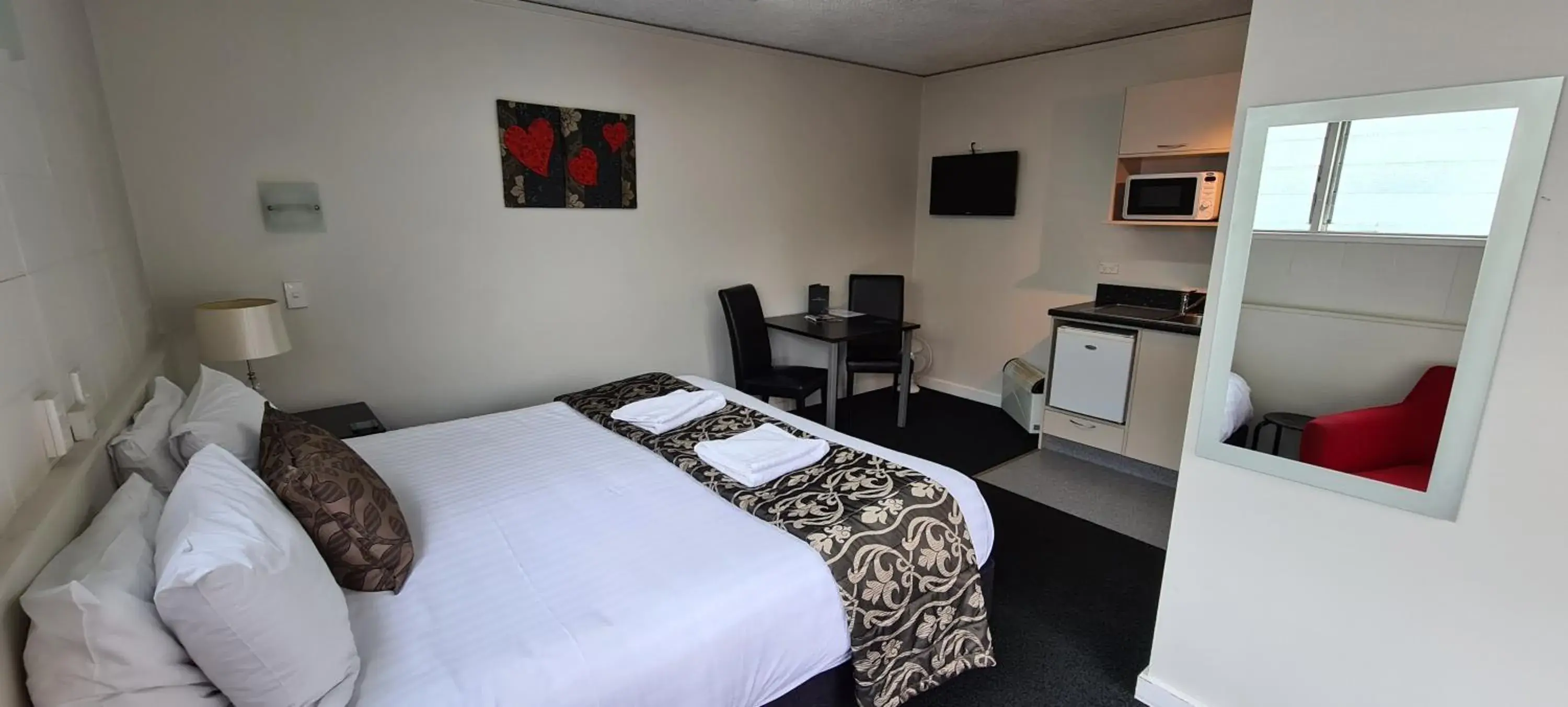 Deluxe Studio in Forgotten World Motel Deluxe Studio in Forgotten World Motel