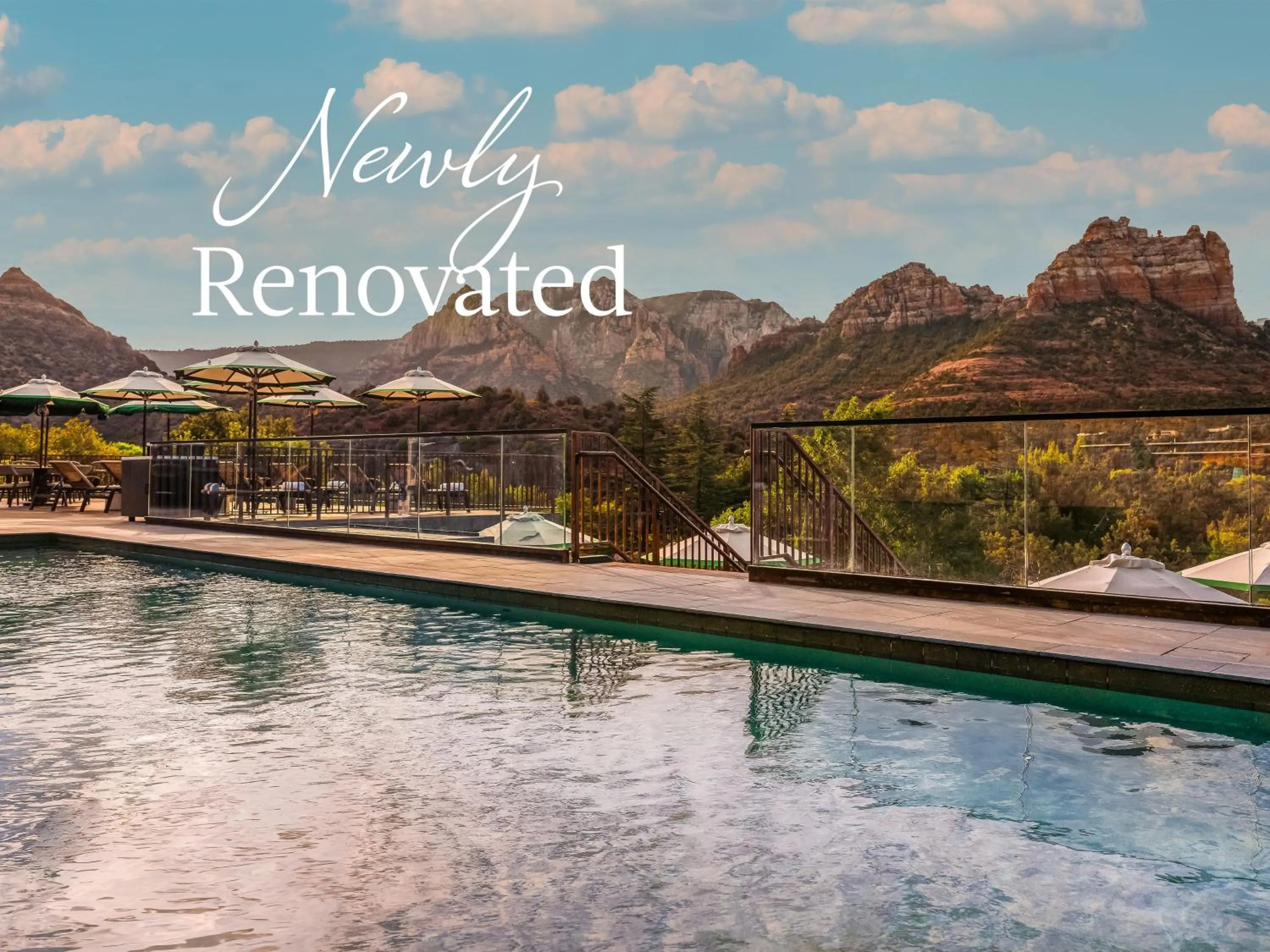 Swimming pool in L'Auberge De Sedona