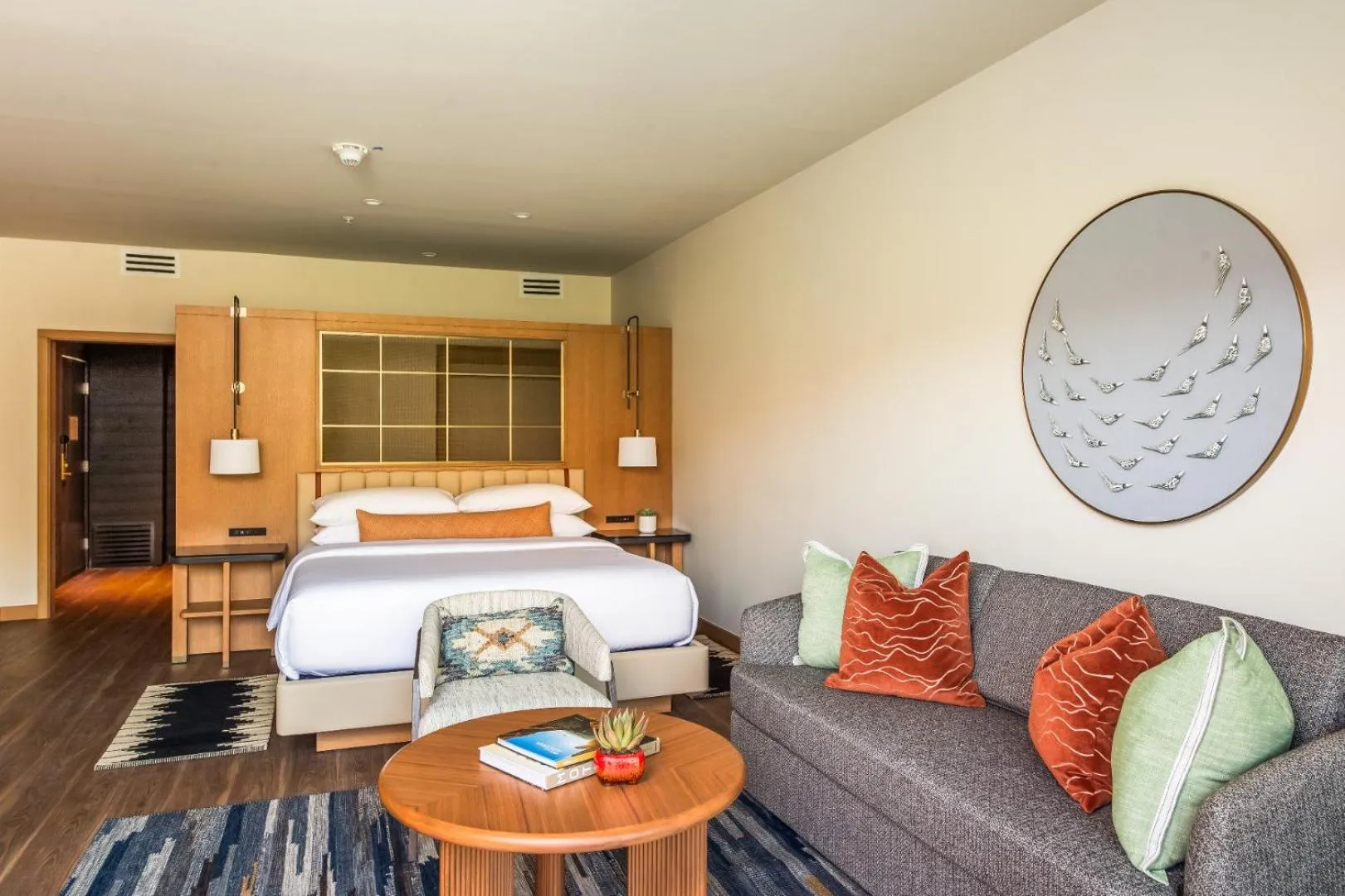 Bed in L'Auberge De Sedona