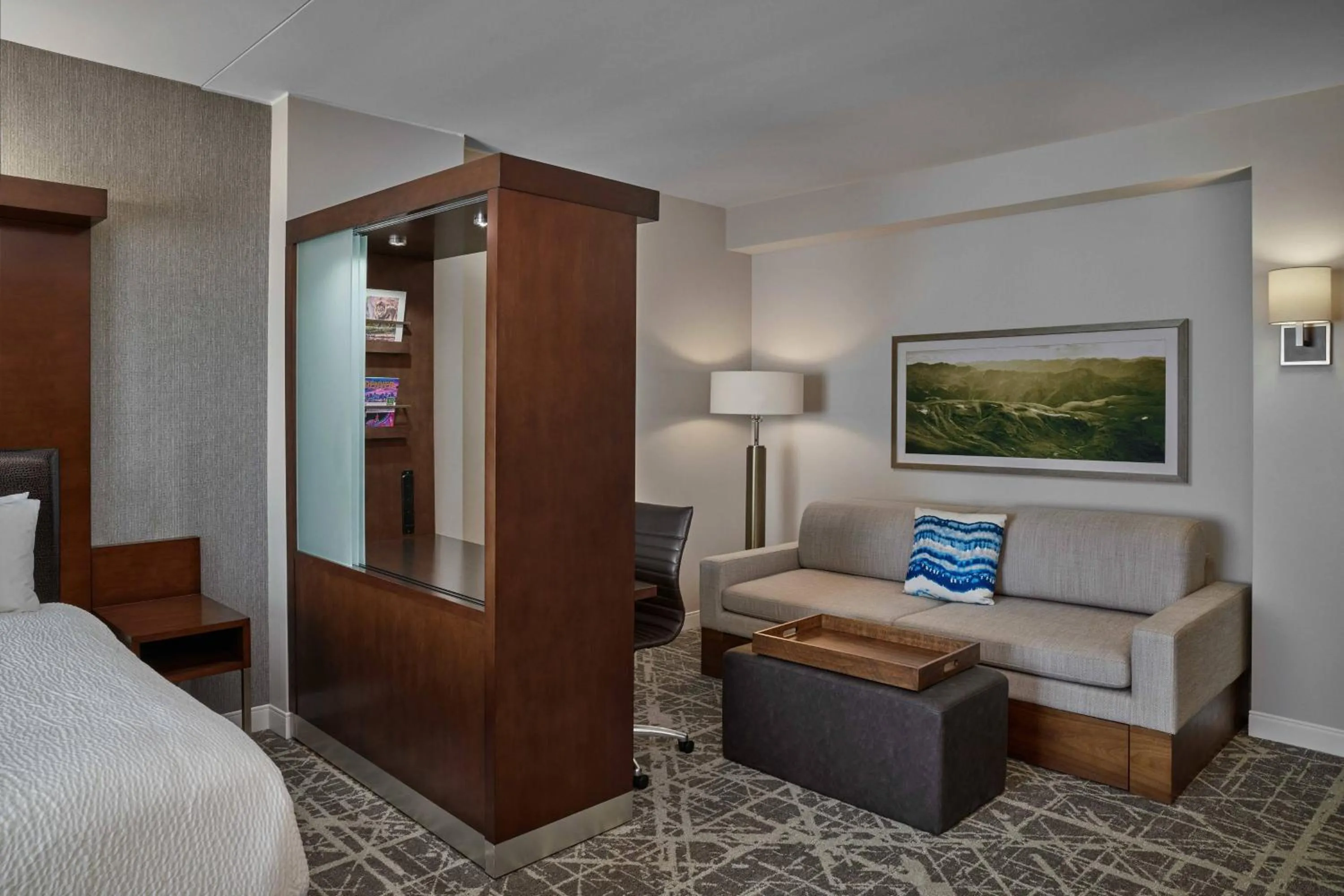 Living room, Bed in SpringHill Suites by Marriott Denver Downtown