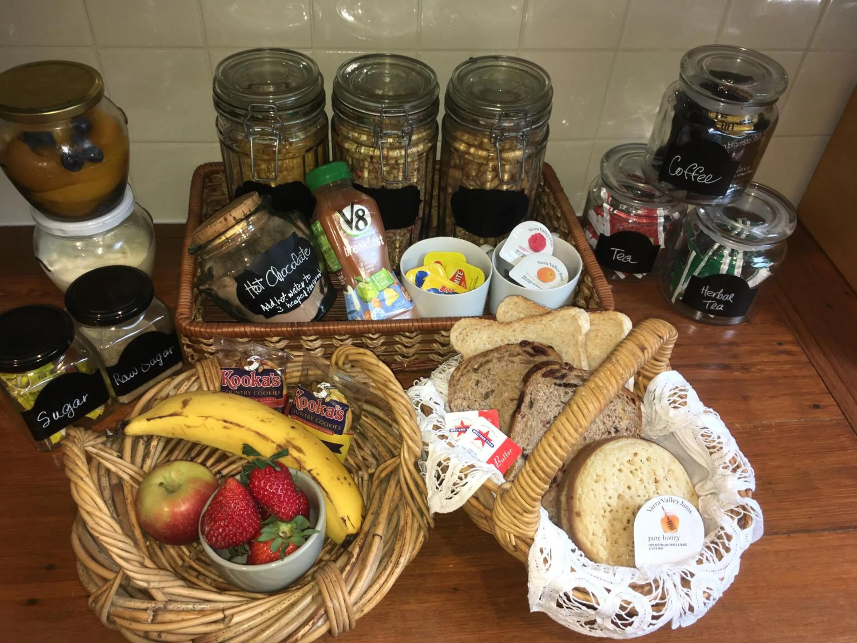 Continental breakfast in Stone's Throw Cottage Bed and Breakfast