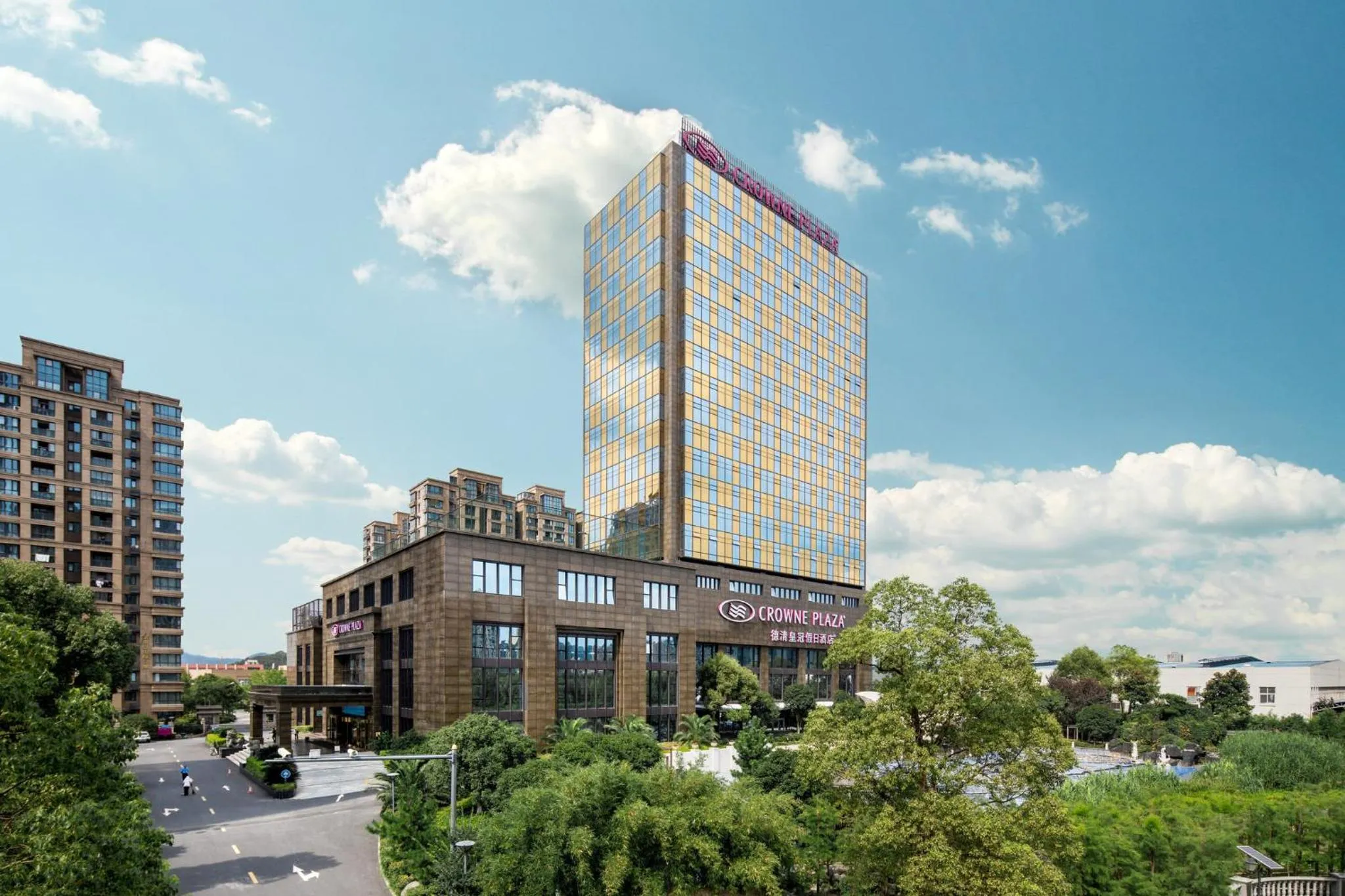 Property building in Crowne Plaza Deqing Moganshan by IHG