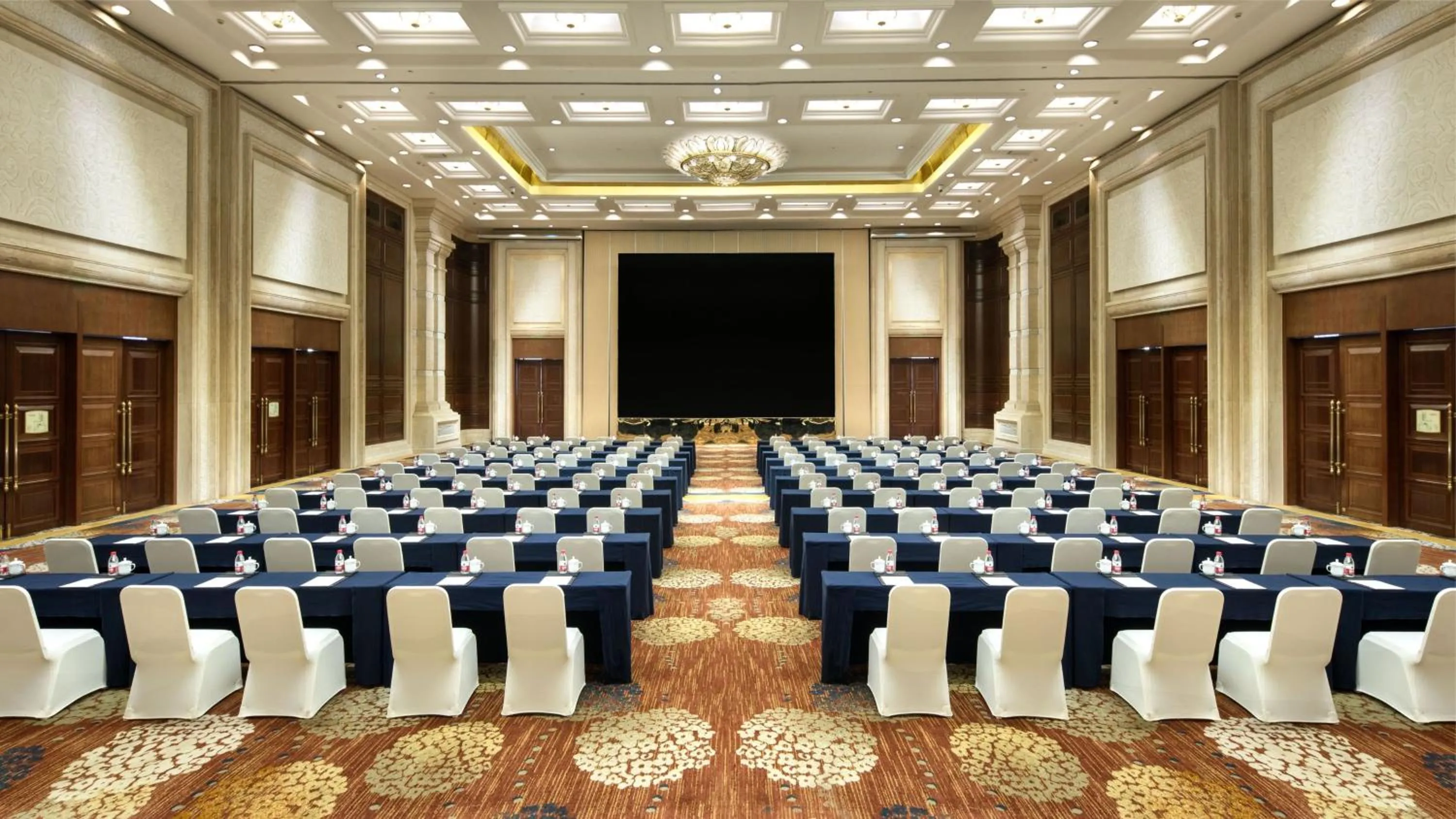 Meeting/conference room in Crowne Plaza Deqing Moganshan by IHG