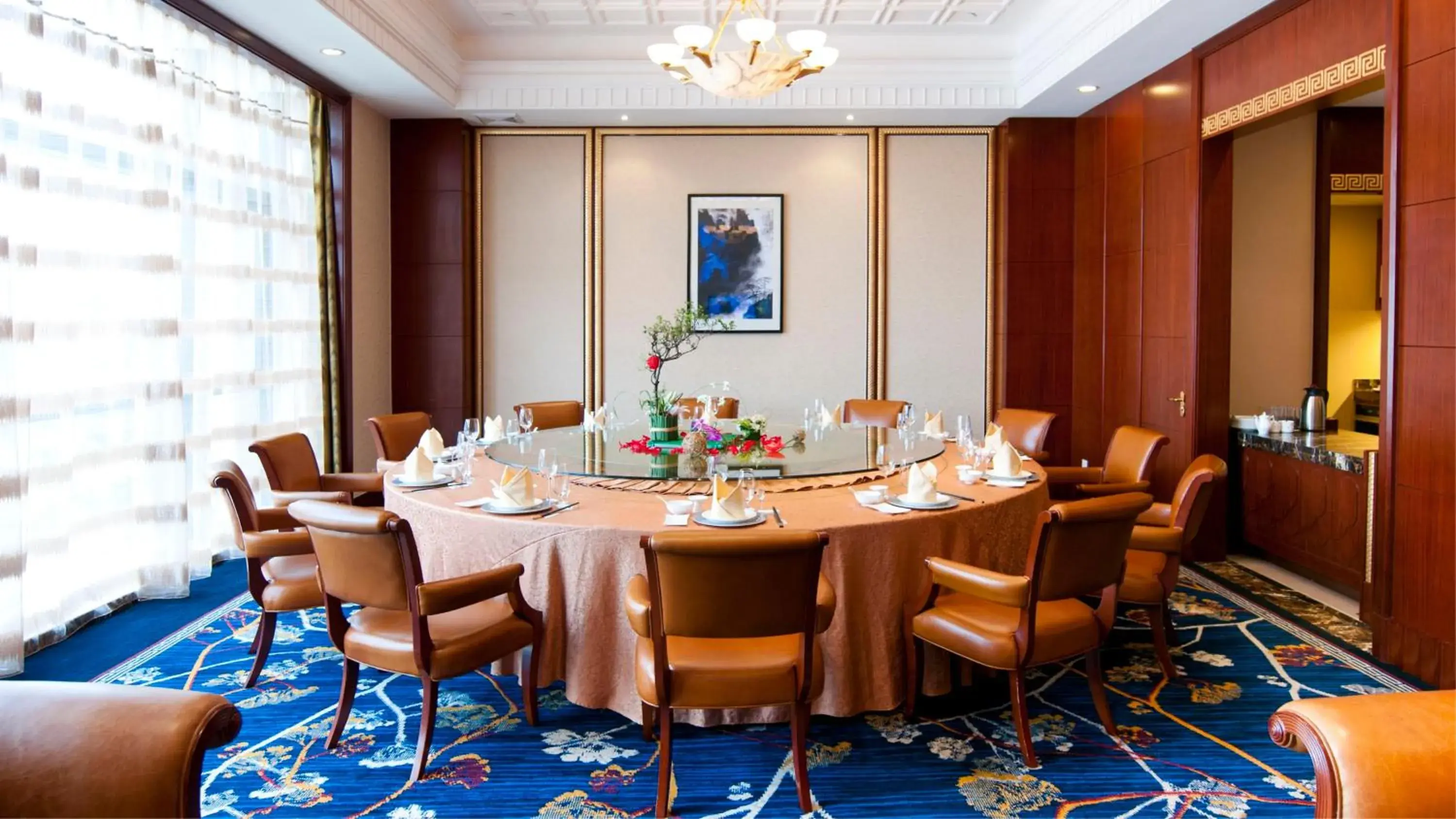 Restaurant/places to eat in Crowne Plaza Deqing Moganshan by IHG Restaurant/places to eat in Crowne Plaza Deqing Moganshan by IHG