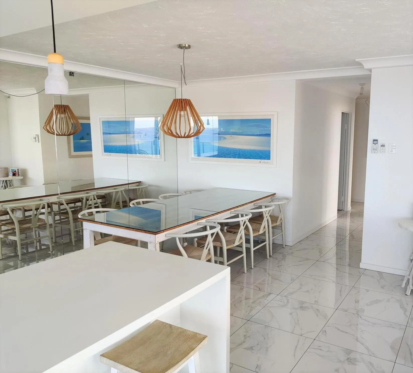 Living room in Hi Surf Beachfront Resort Apartments OFFICIAL SITE