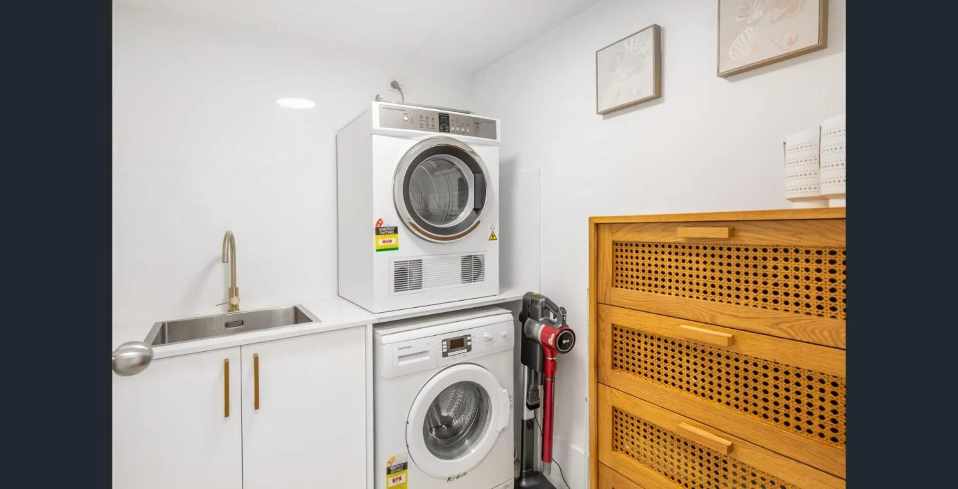 washing machine in Hi Surf Beachfront Resort Apartments OFFICIAL SITE