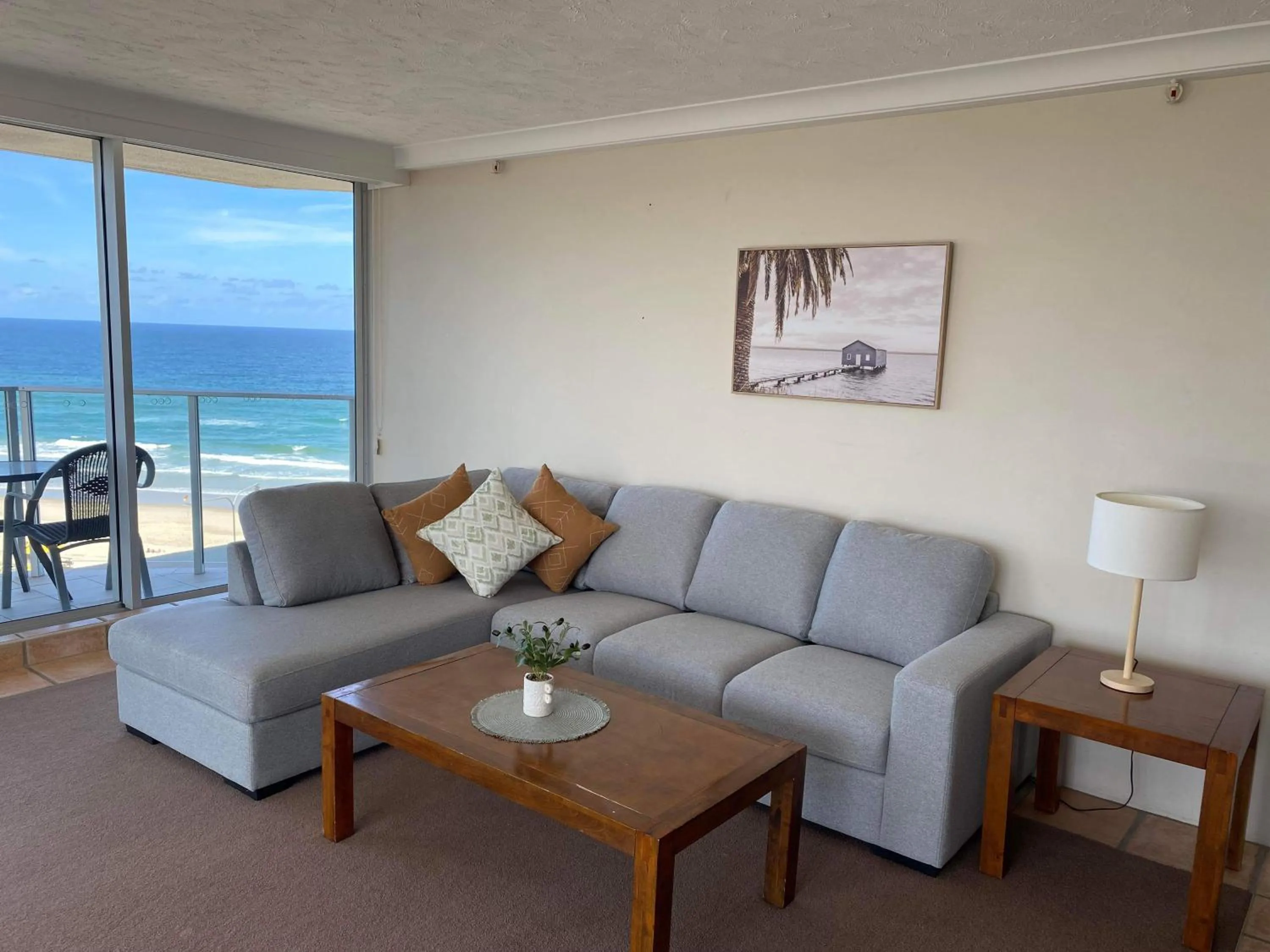 Living room in Hi Surf Beachfront Resort Apartments OFFICIAL SITE