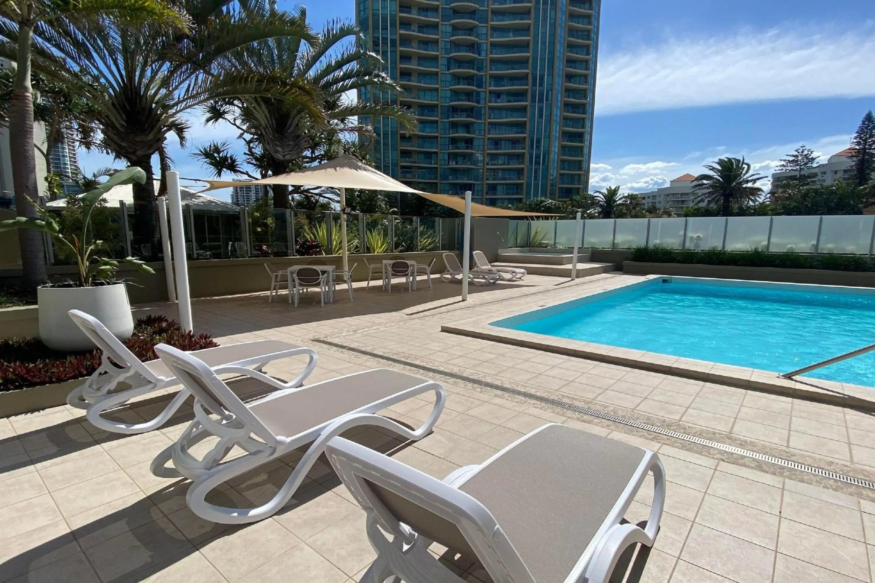 Swimming pool in Hi Surf Beachfront Resort Apartments OFFICIAL SITE