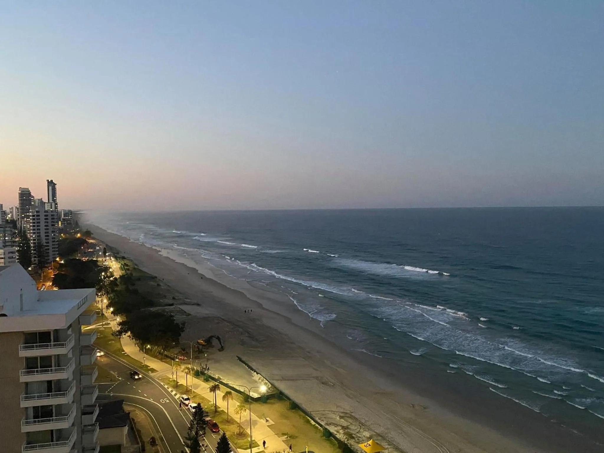 Beach in Hi Surf Beachfront Resort Apartments OFFICIAL SITE