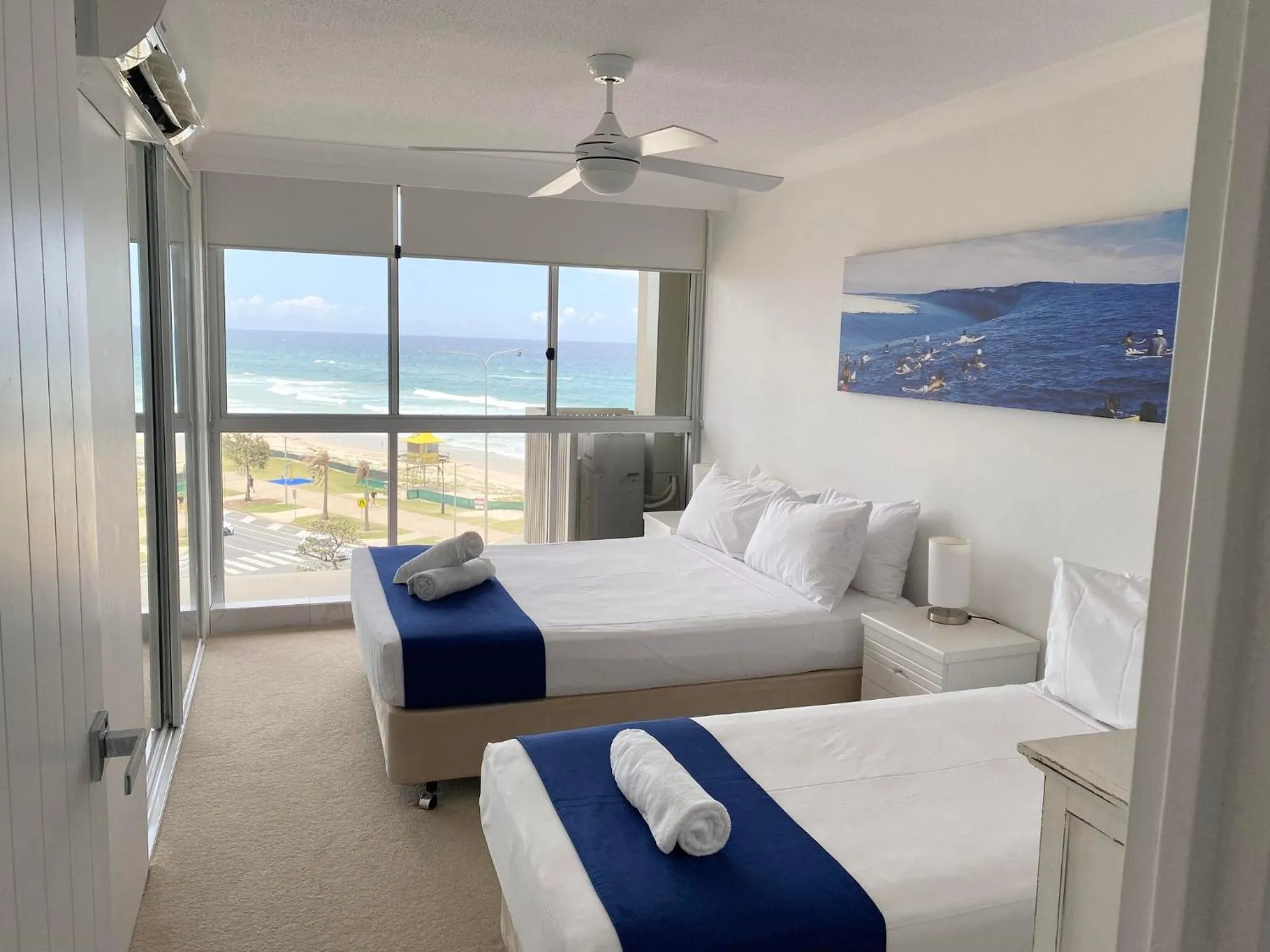 Bed in Hi Surf Beachfront Resort Apartments OFFICIAL SITE