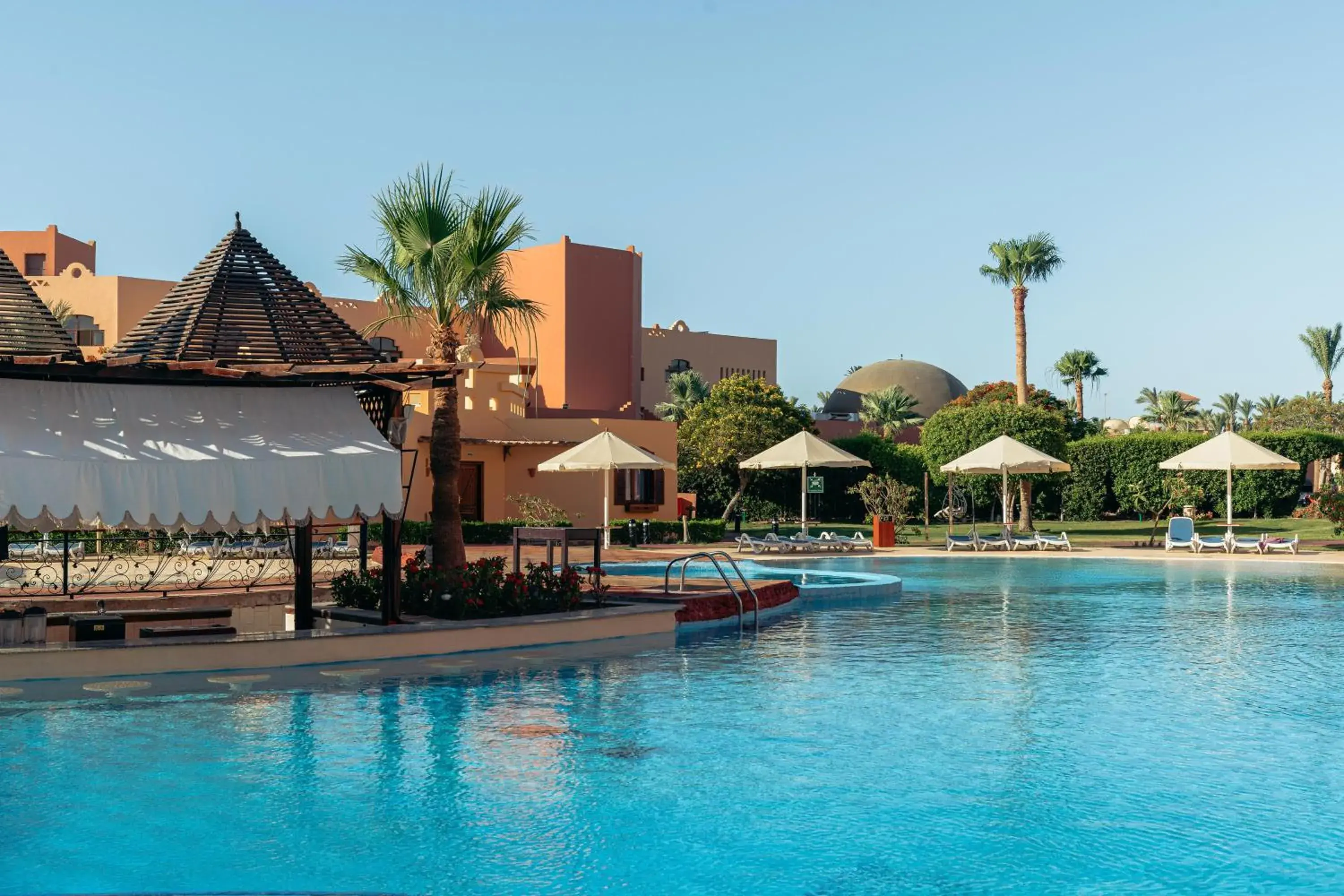 Swimming Pool in Nubian Island Hotel
