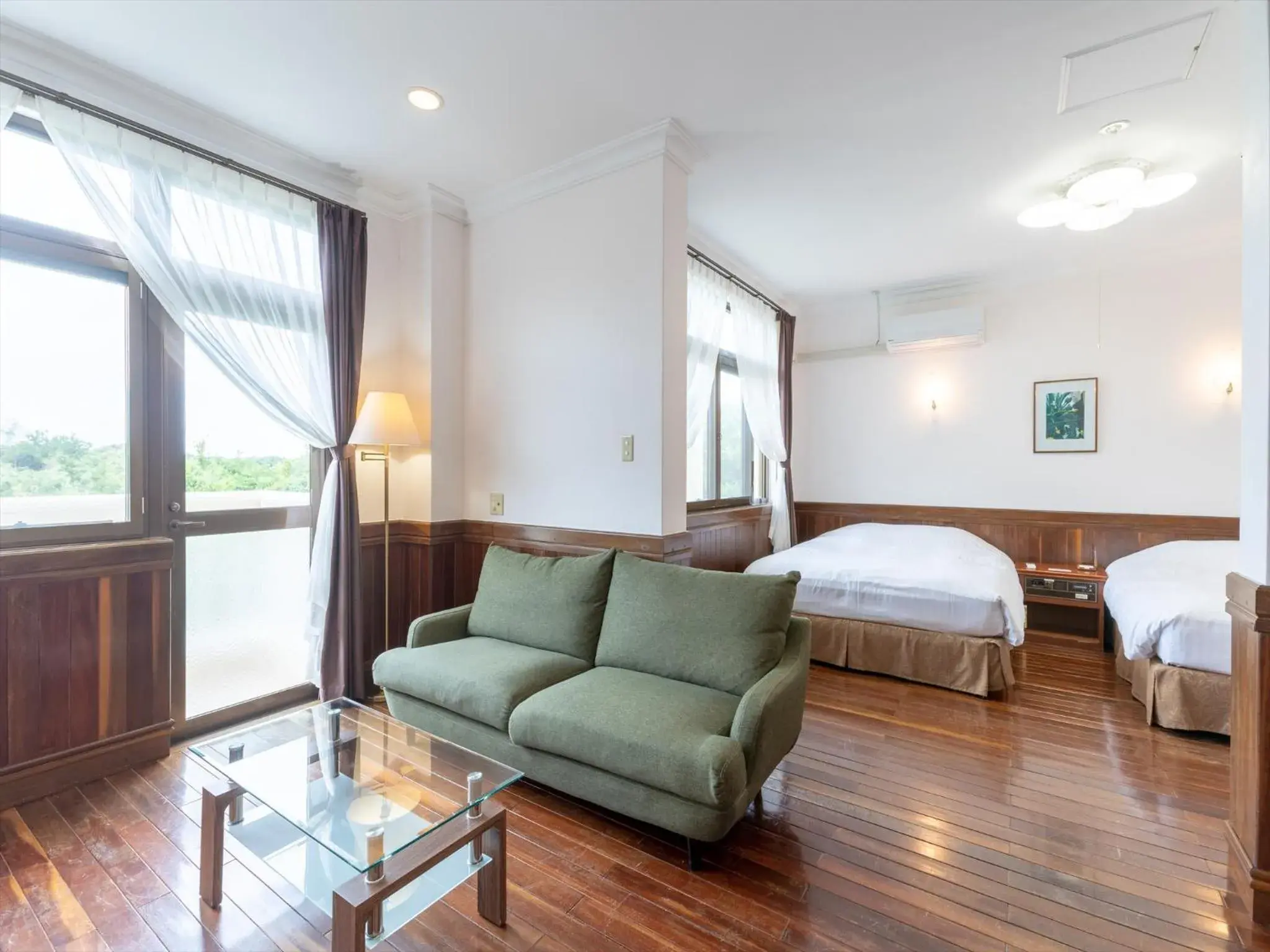 Photo of the whole room, Bed in Ada Garden Hotel Okinawa Photo of the whole room, Bed in Ada Garden Hotel Okinawa