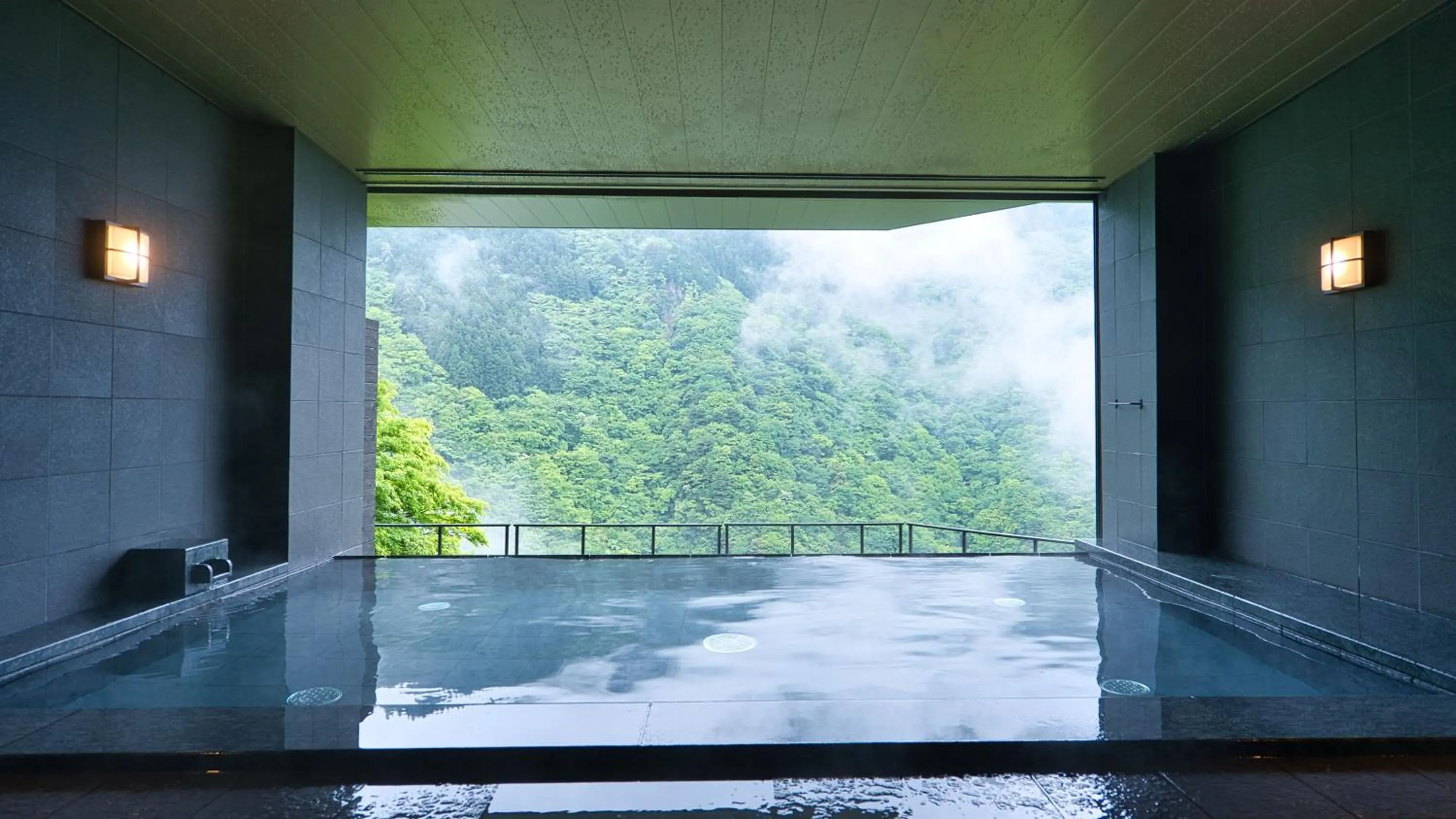 Hot Spring Bath in Iya Onsen