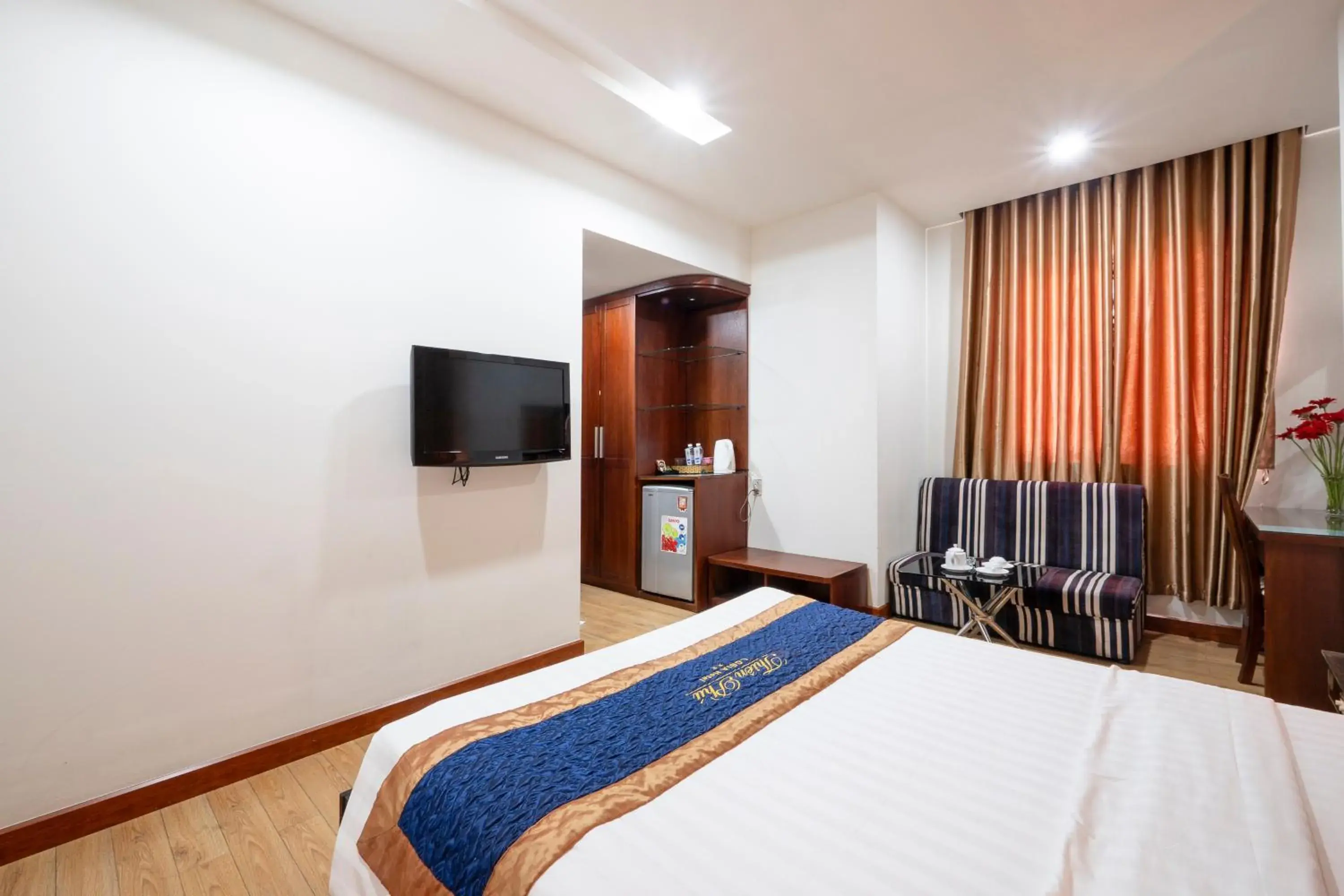 TV and multimedia, Bed in Thien Phu Logia Hotel TV and multimedia, Bed in Thien Phu Logia Hotel