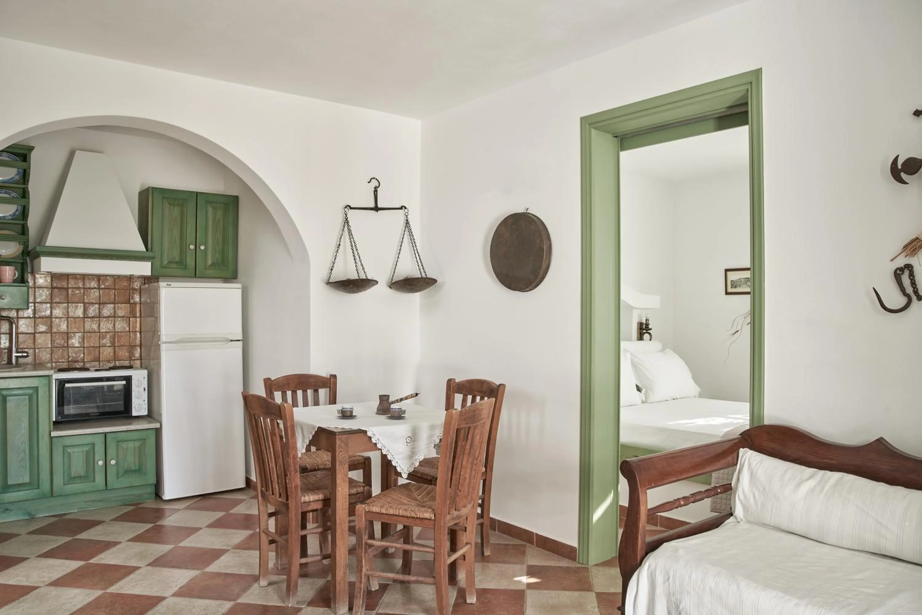 Family Room with Balcony in Glarakia Studios