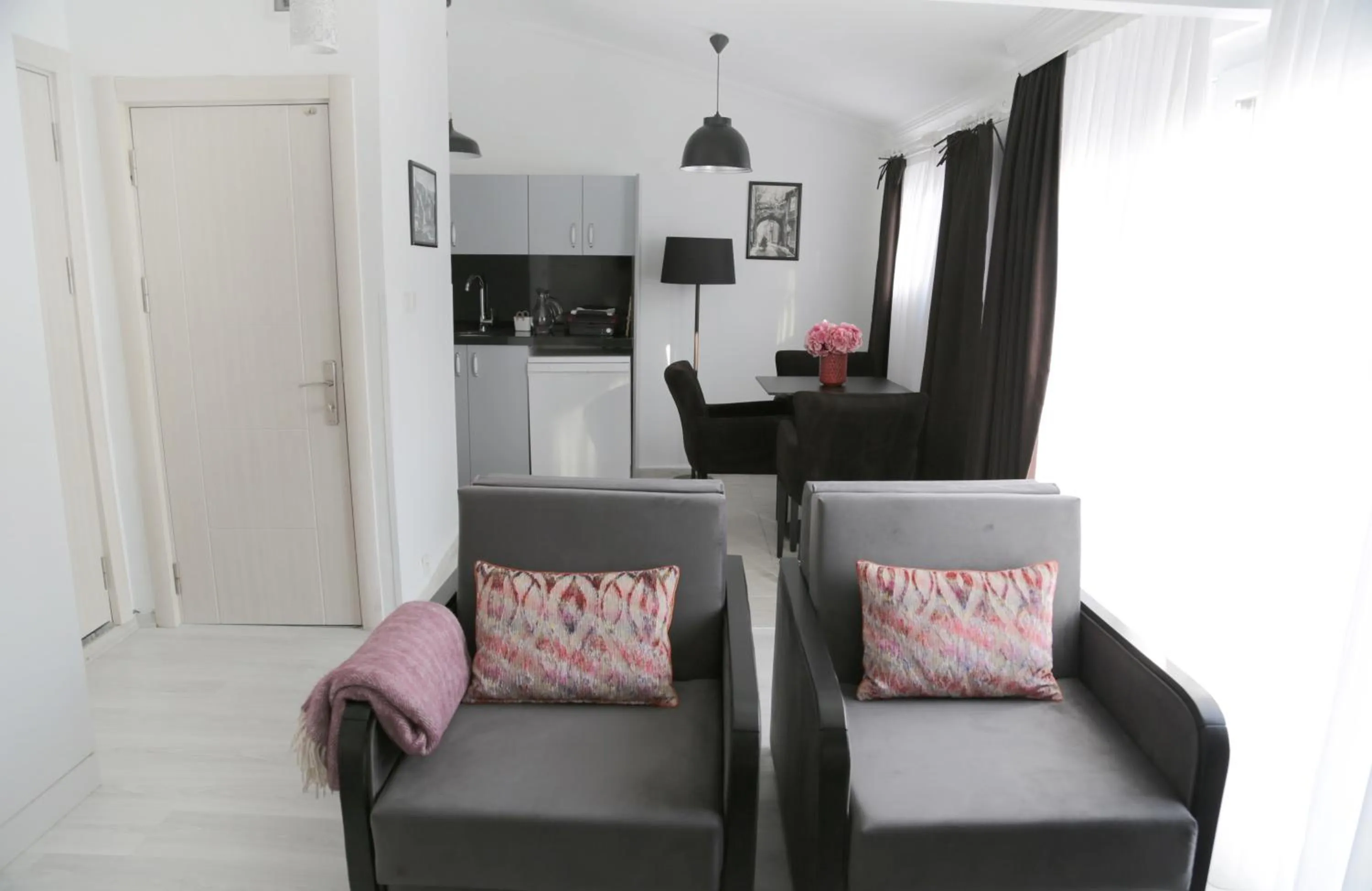 Coffee/tea facilities in Bayer Hotel