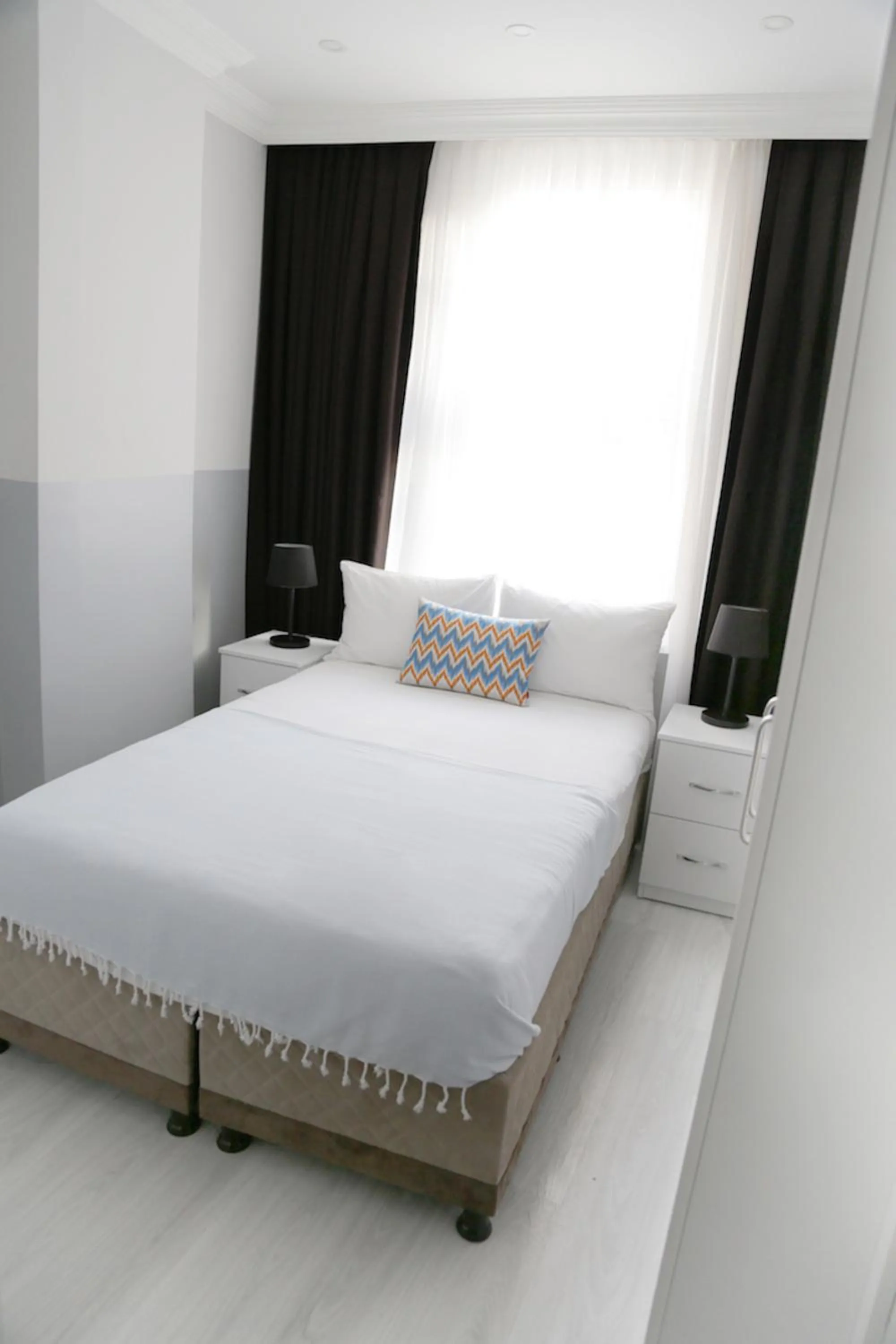 Bedroom, Bed in Bayer Hotel