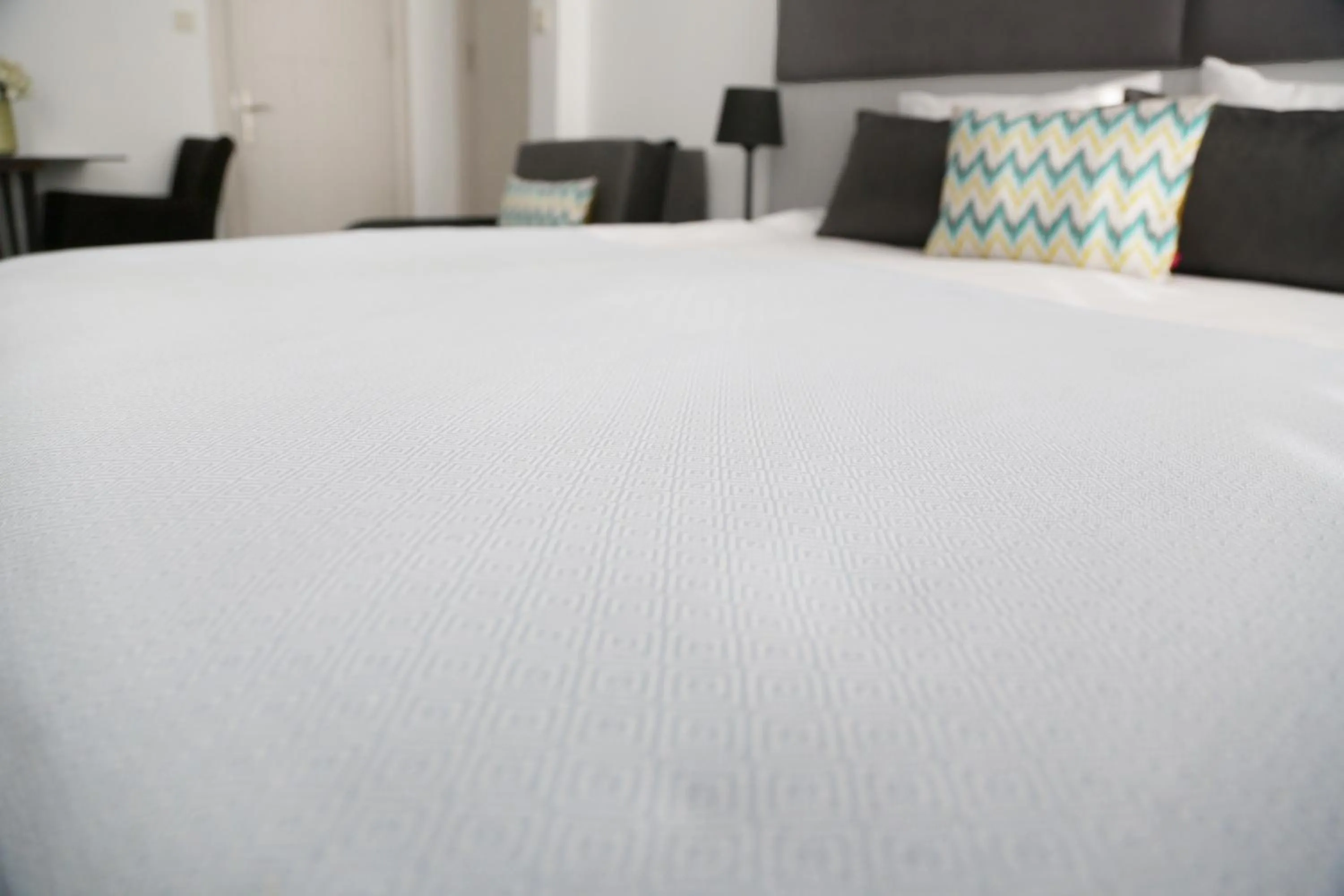 Dining area, Bed in Bayer Hotel