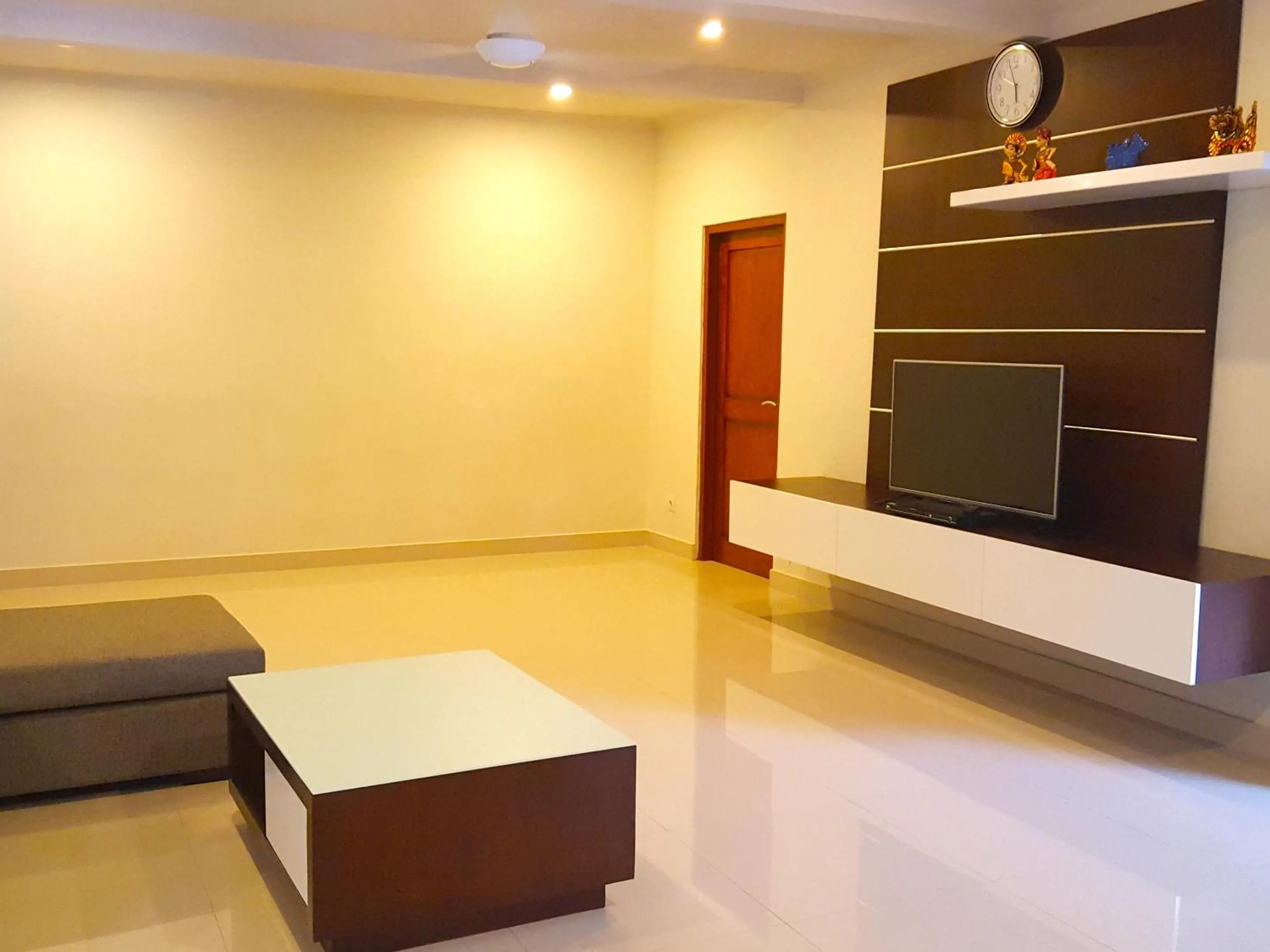 TV and multimedia in Juada Garden