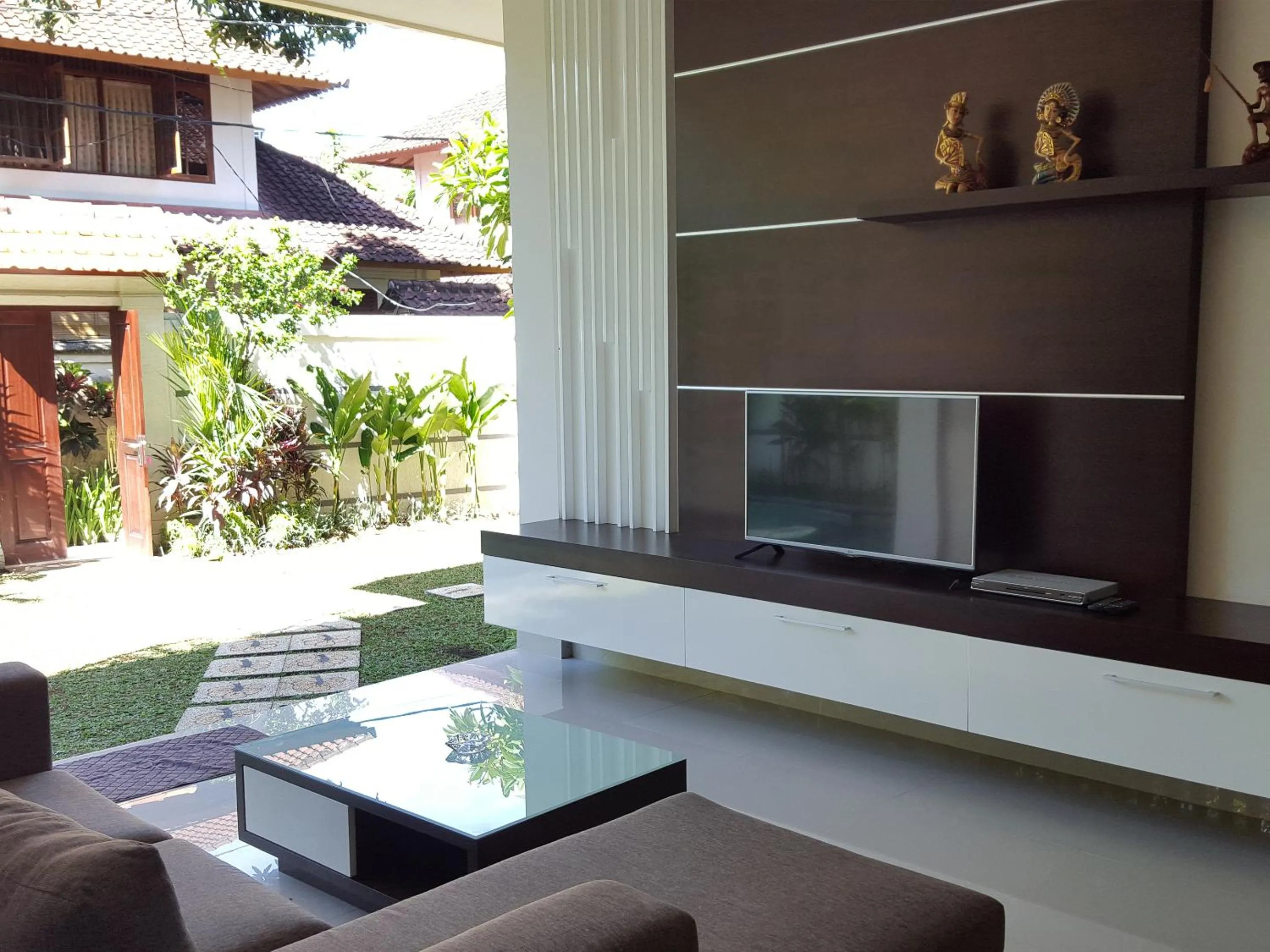 TV and multimedia in Juada Garden