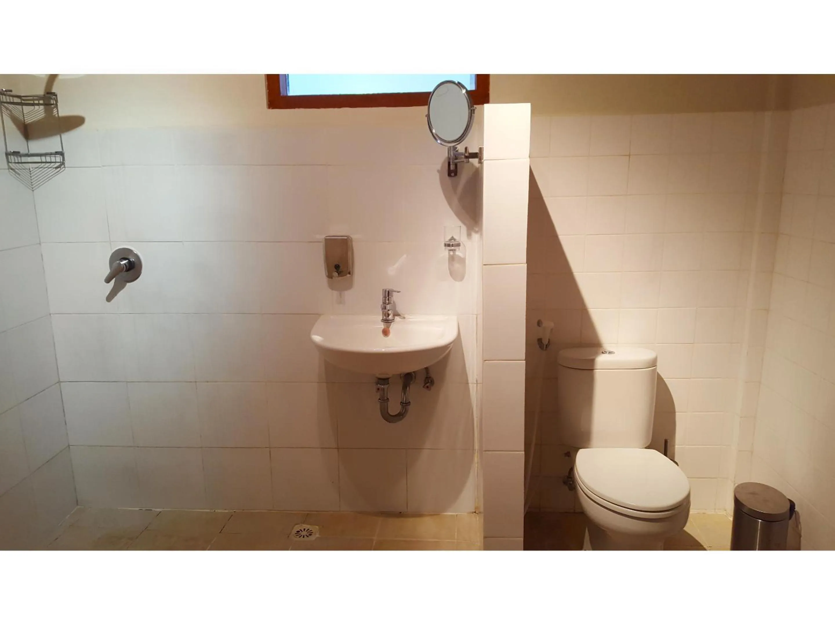 Shower in Juada Garden