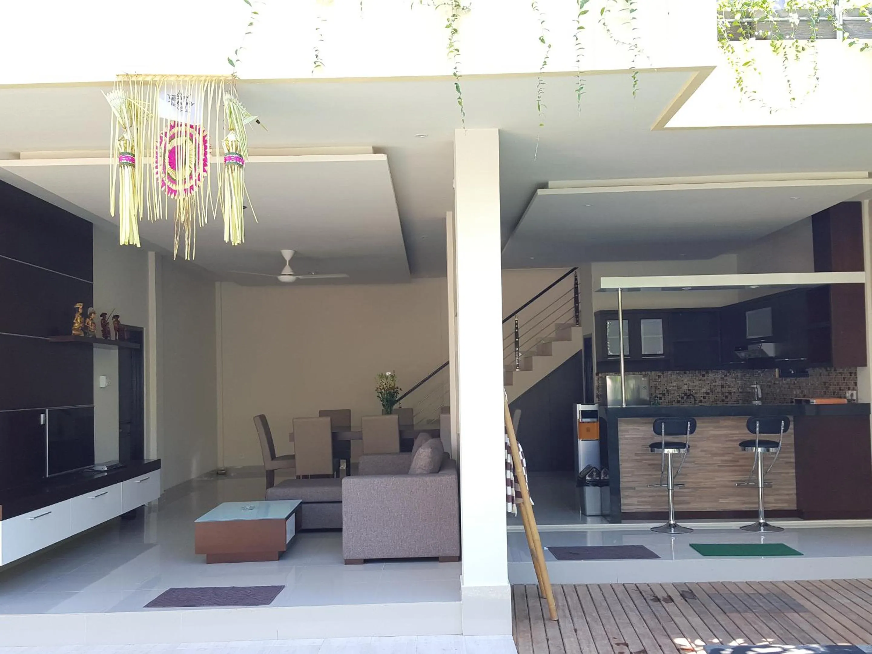 Facade/entrance in Juada Garden