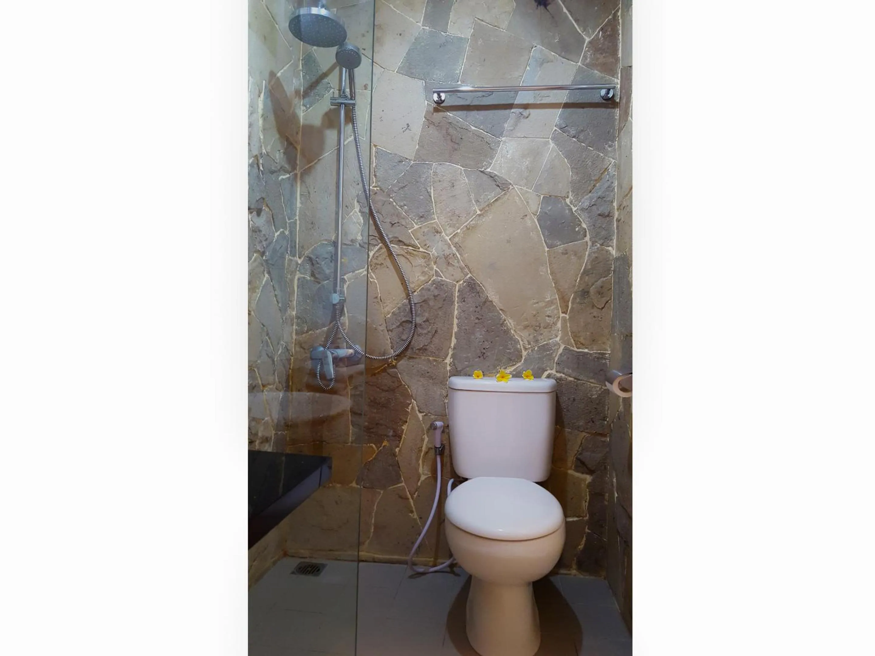 Shower in Juada Garden