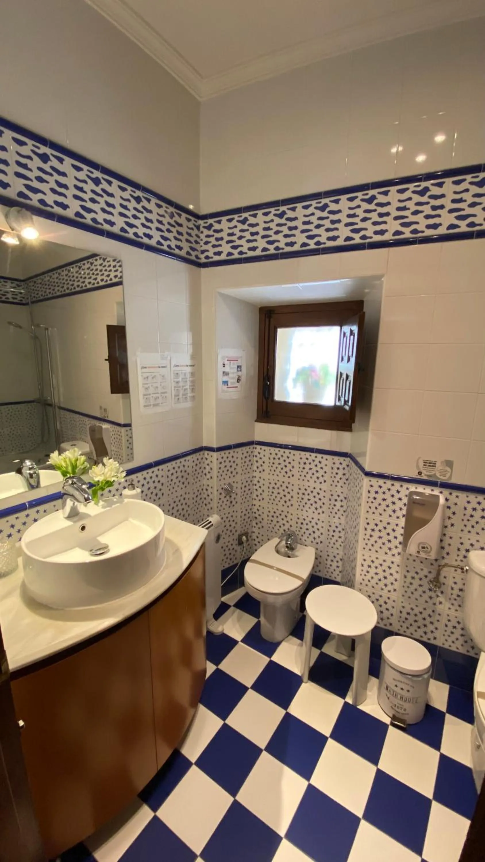 Shower in La Posada de Chinchilla