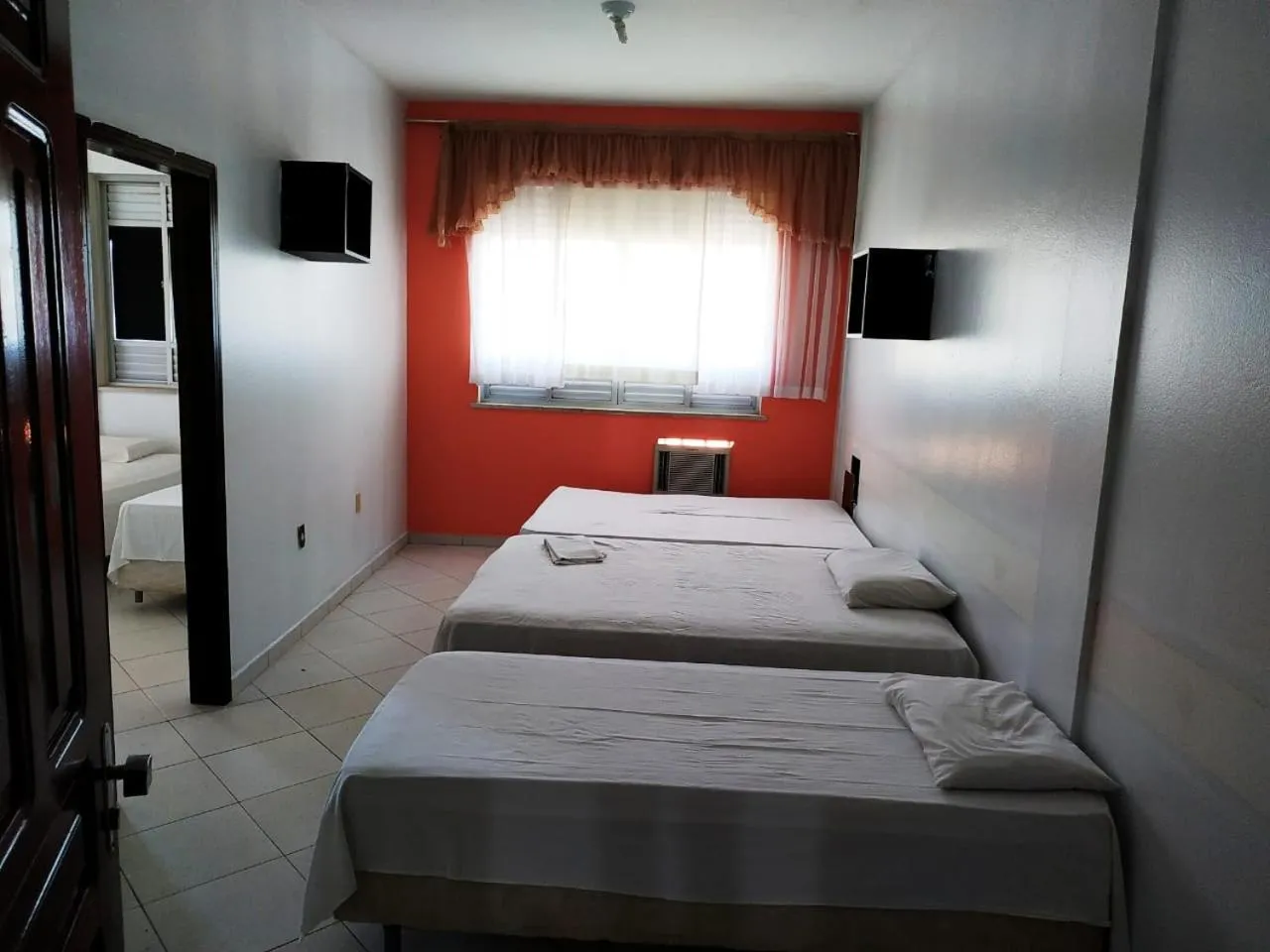 Bed in hotel encontro das aguas