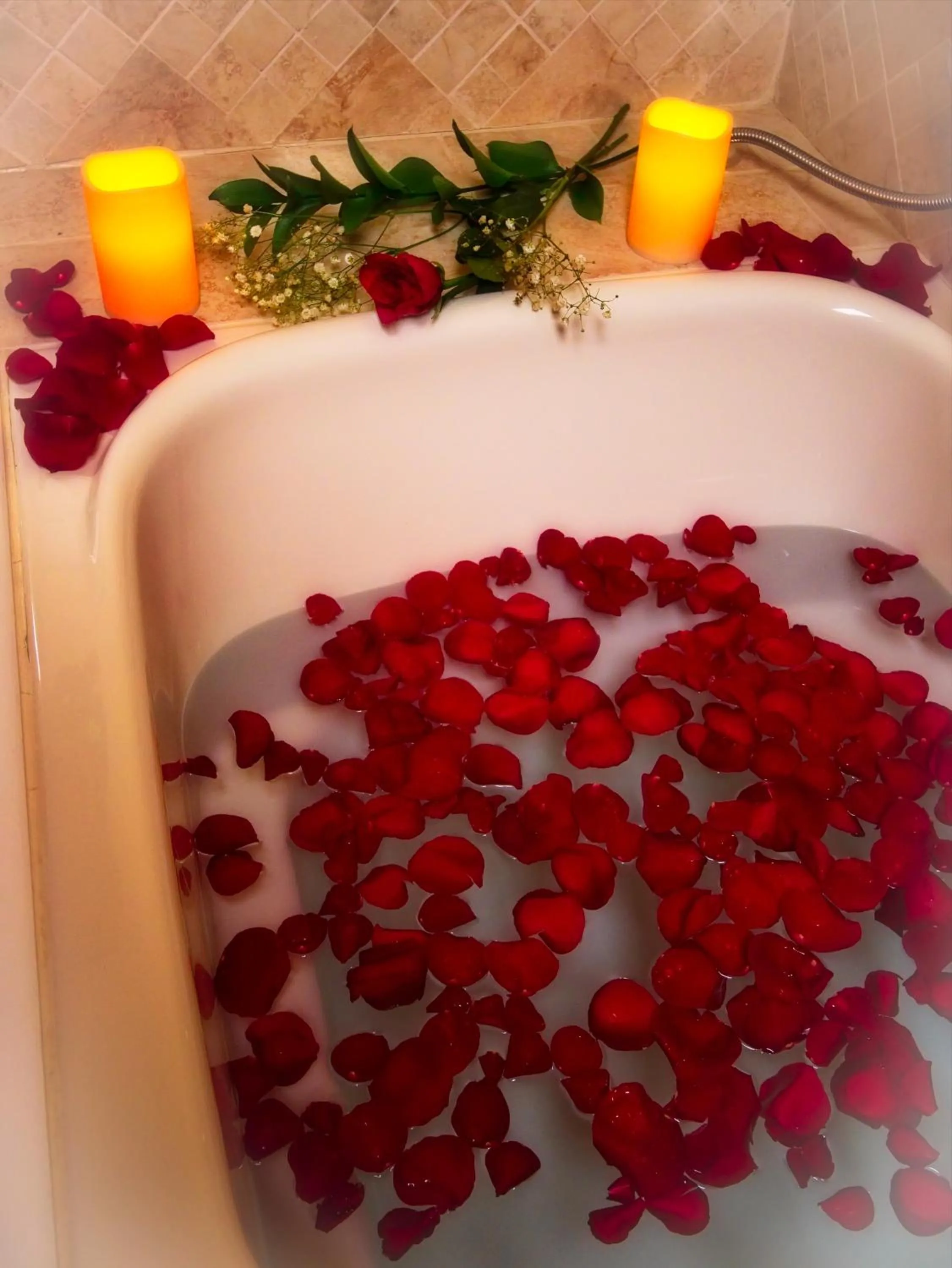 Suite with Balcony in The Lion and the Rose Bed and Breakfast