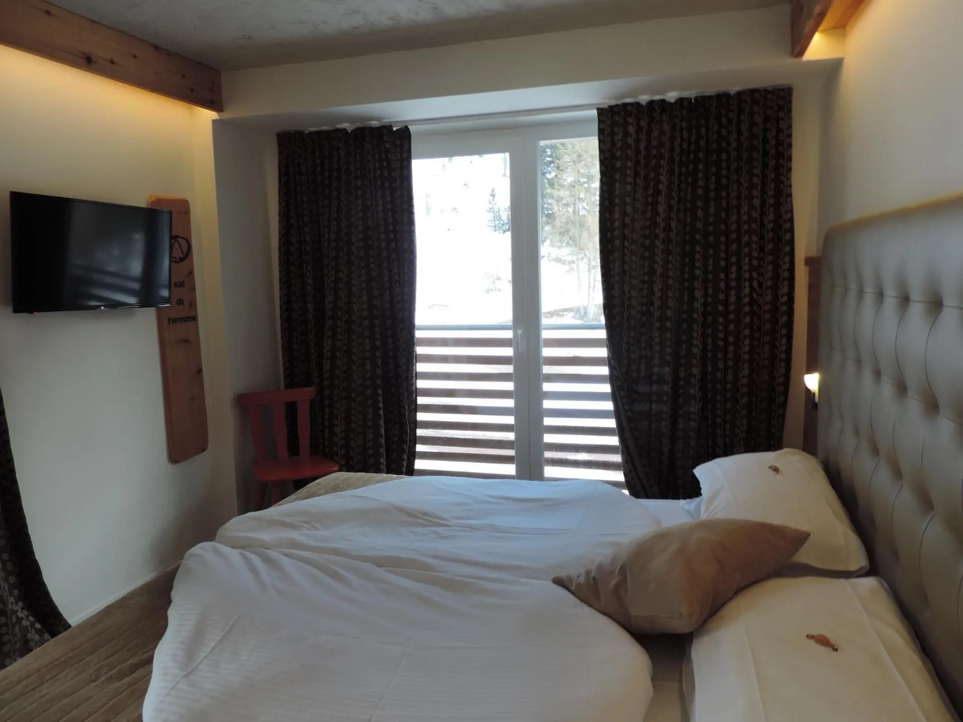 Bed in Hotel Scoiattolo