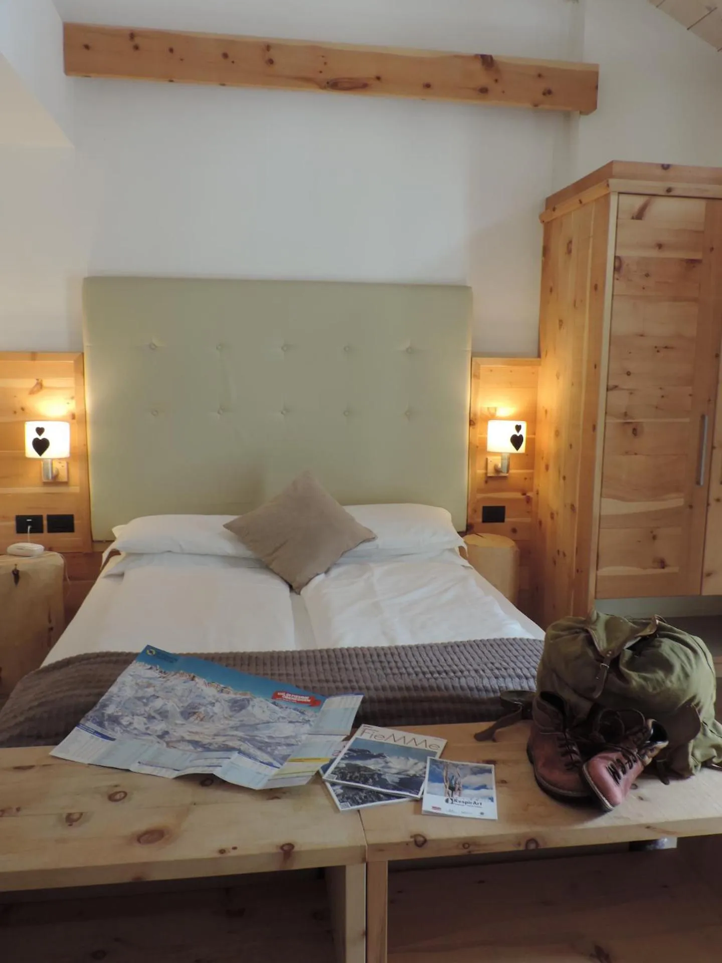 Bed in Hotel Scoiattolo