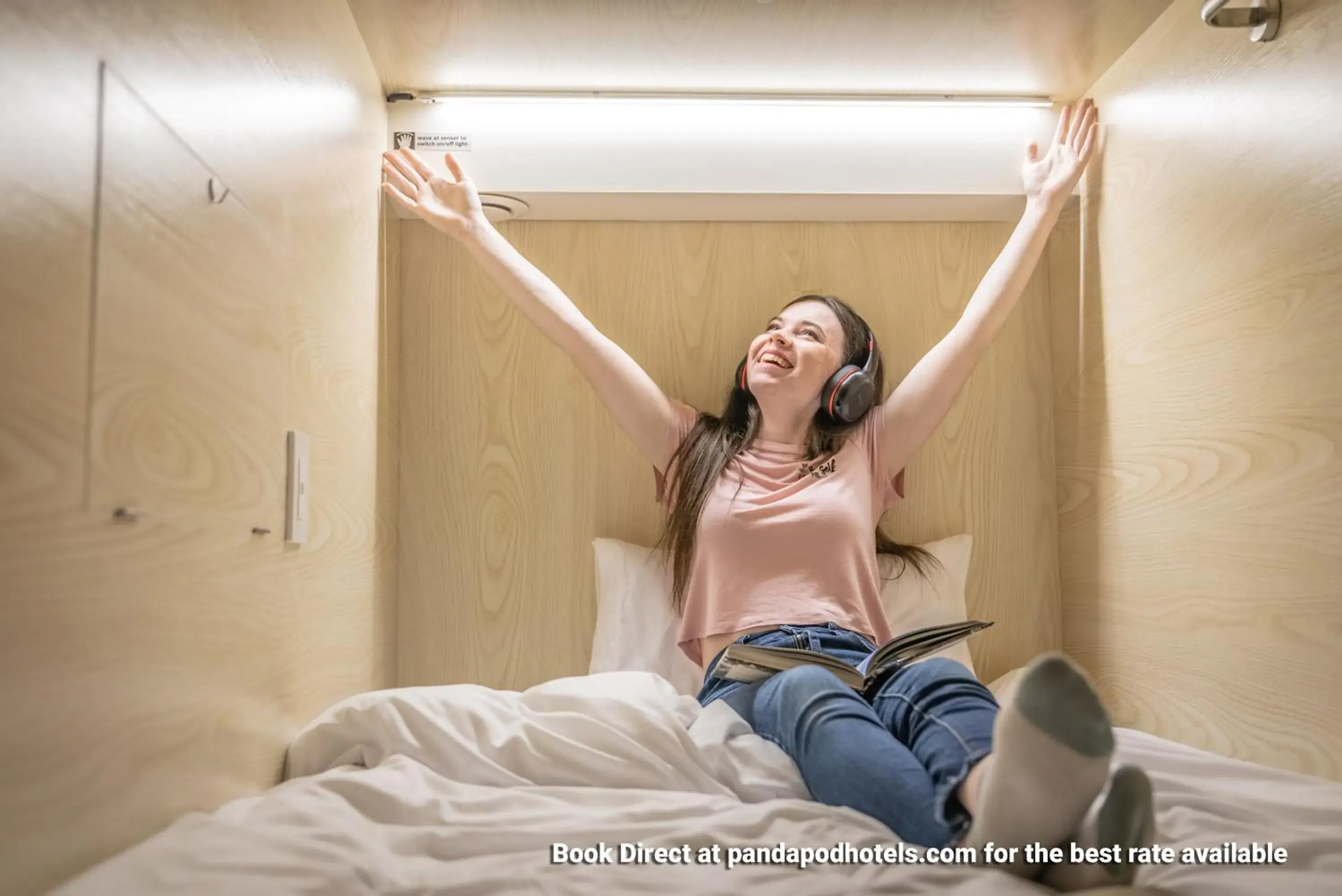 Private Sleeping Pod - Lower Pod in Panda Pod Hotel Private Sleeping Pod - Lower Pod in Panda Pod Hotel