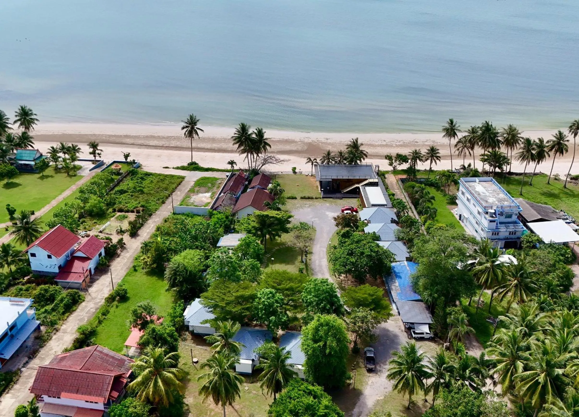 Restaurant/places to eat in Saphli Villa