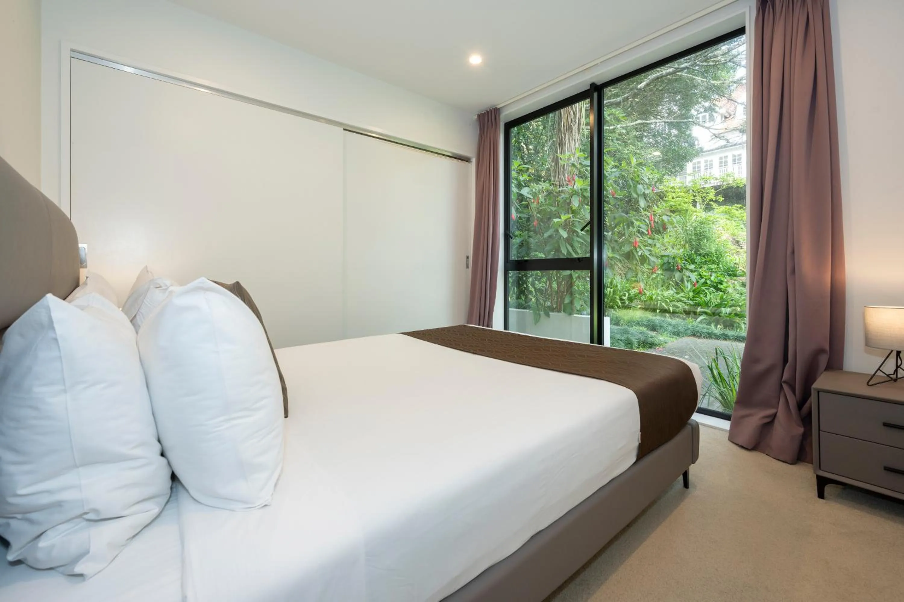 Bedroom, Bed in The Edgerley Suites