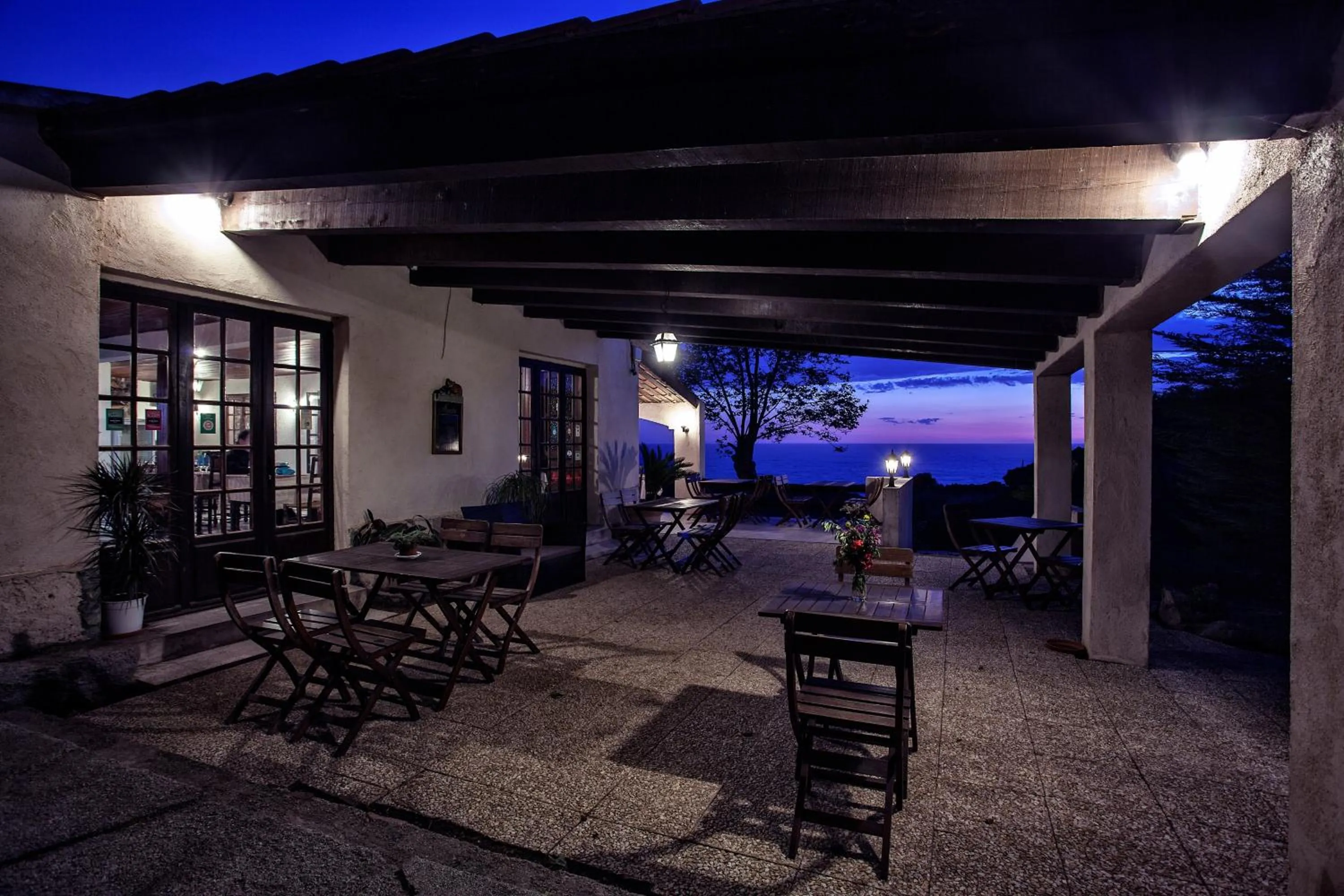 Lounge or bar in Auberge Ferayola